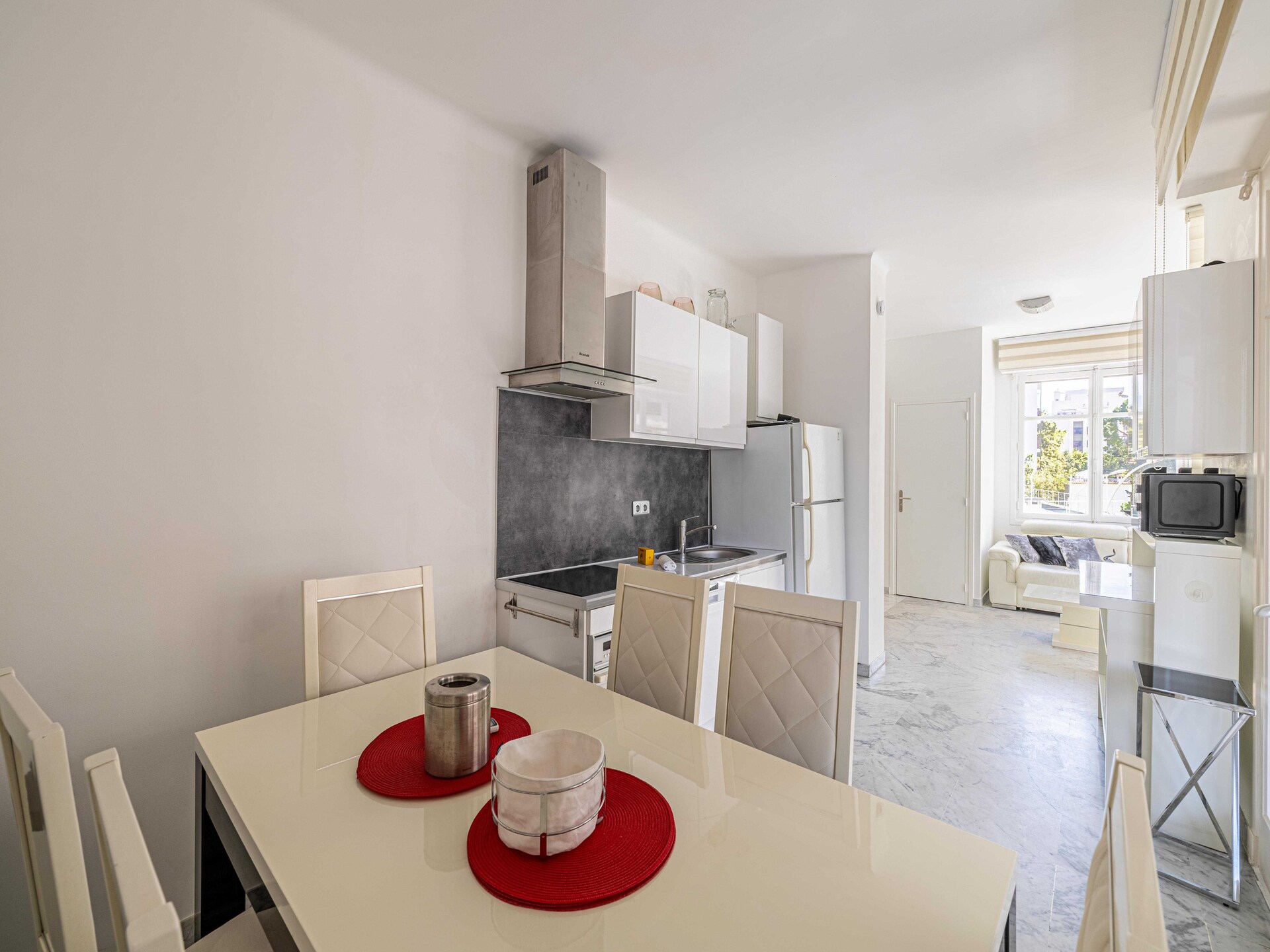 Licht appartement op steenworp van de Croisette in Cannes voor 6 personen - foto 6
