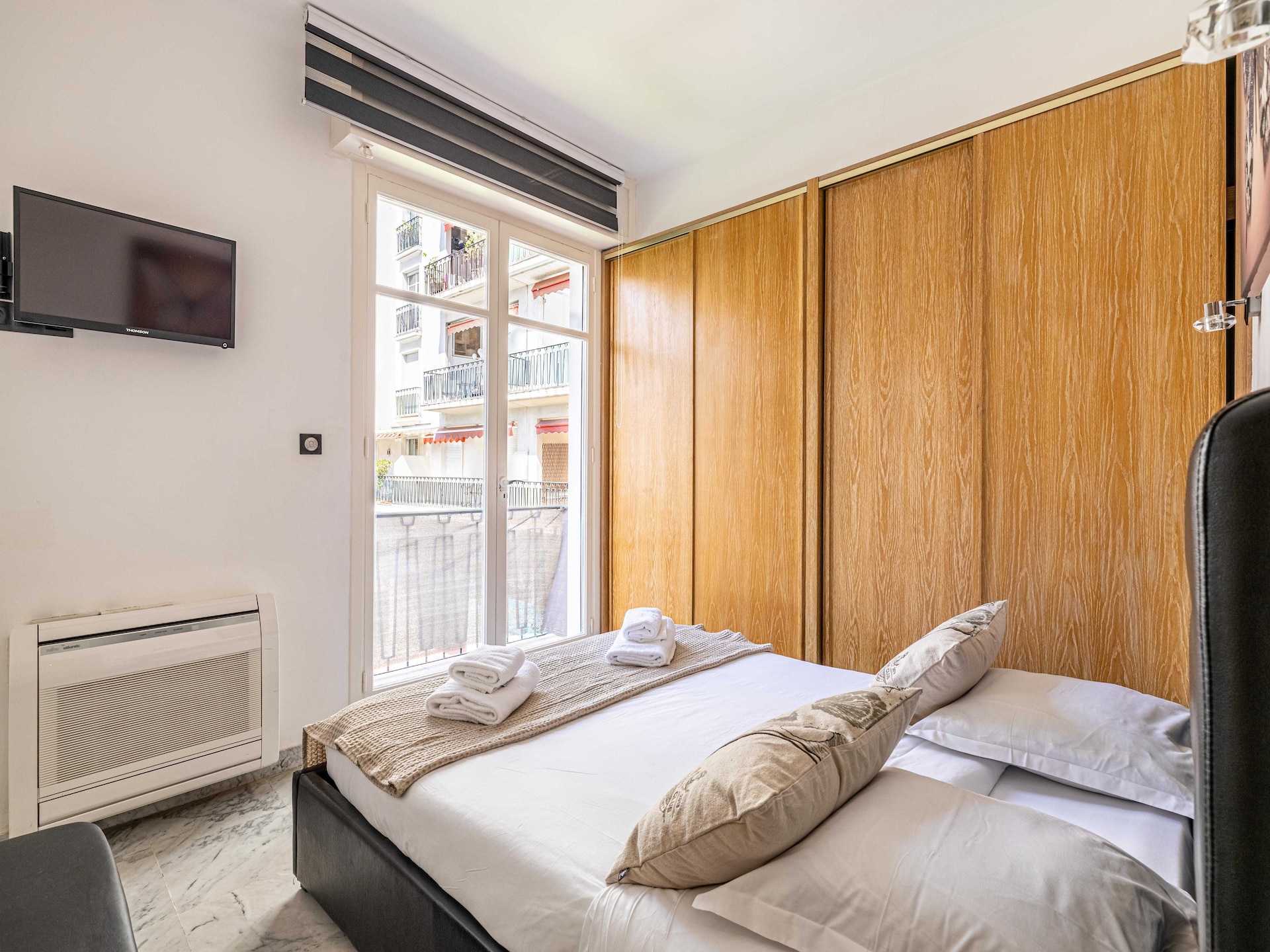 Licht appartement op steenworp van de Croisette in Cannes voor 6 personen - foto 9