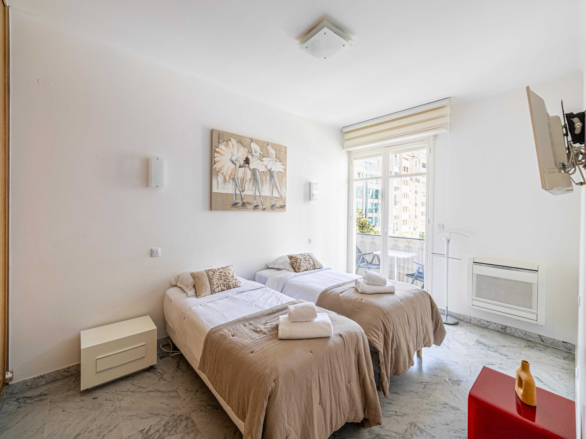 Licht appartement op steenworp van de Croisette in Cannes voor 6 personen - foto 10