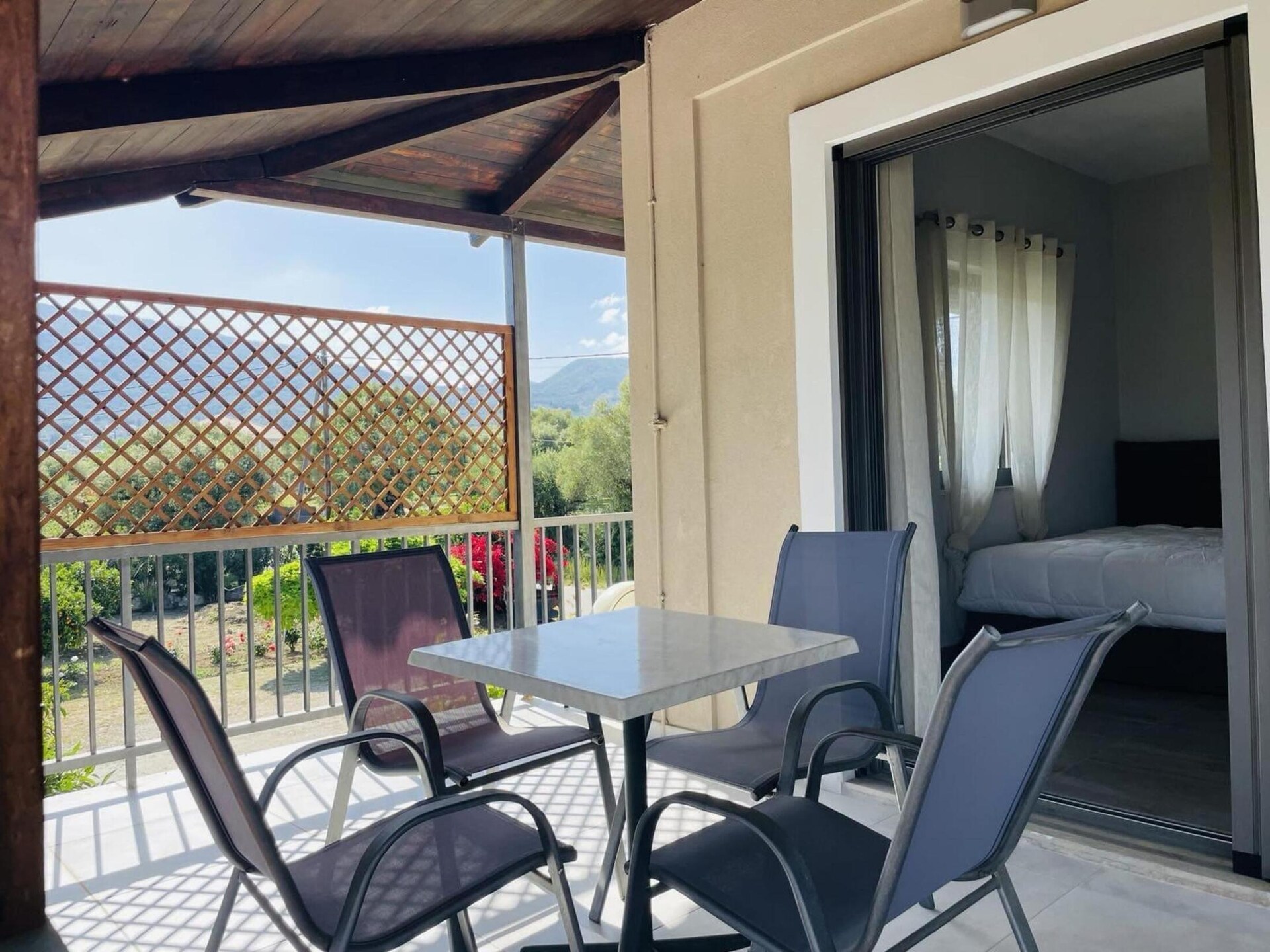 Ruim appartement tussen de olijfgaarden bij Mouzaki, 3 slaapkamers - foto 11