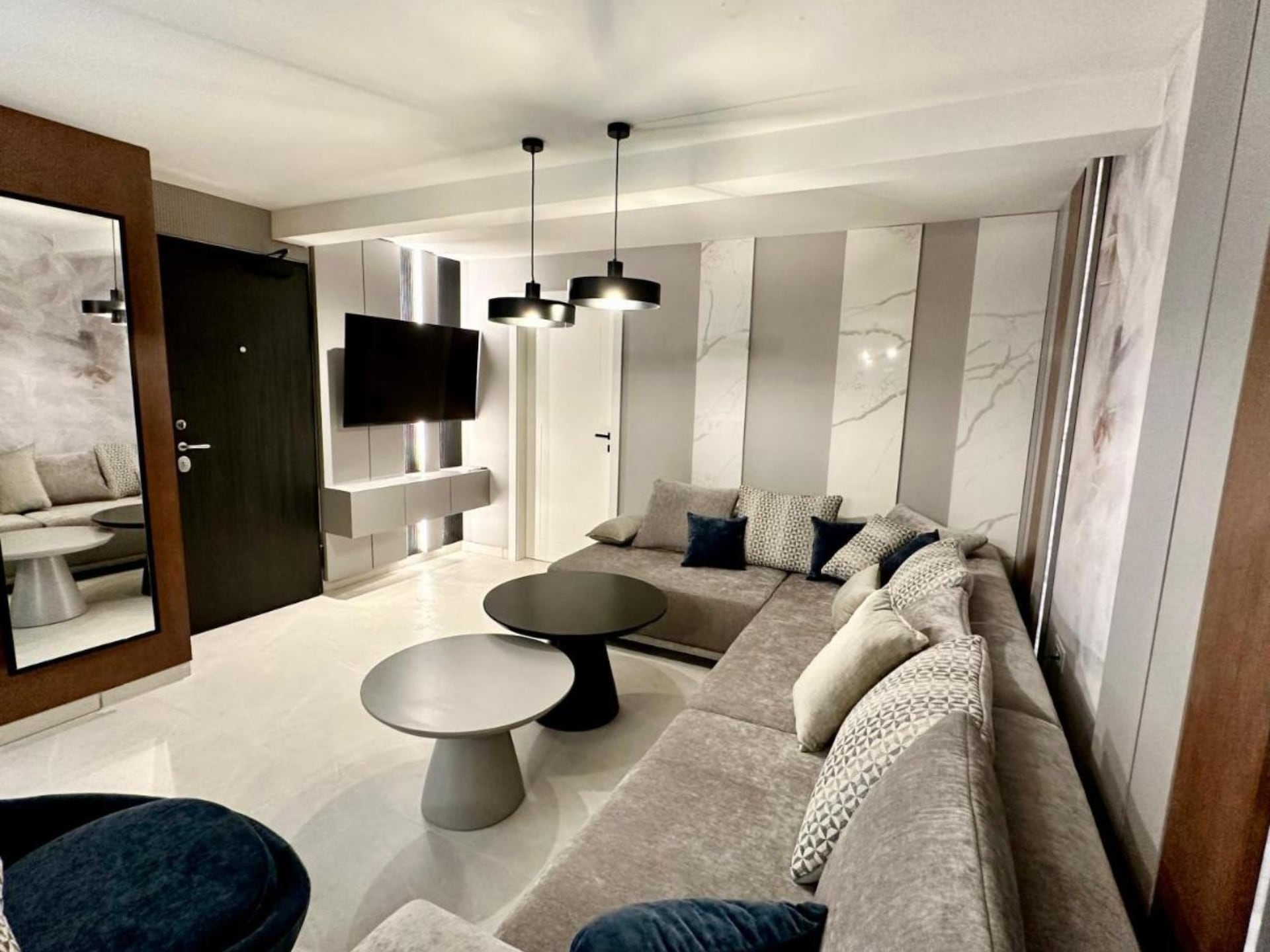 Aan het strand: Luxe appartement met privézwembad in Kozino - foto 2