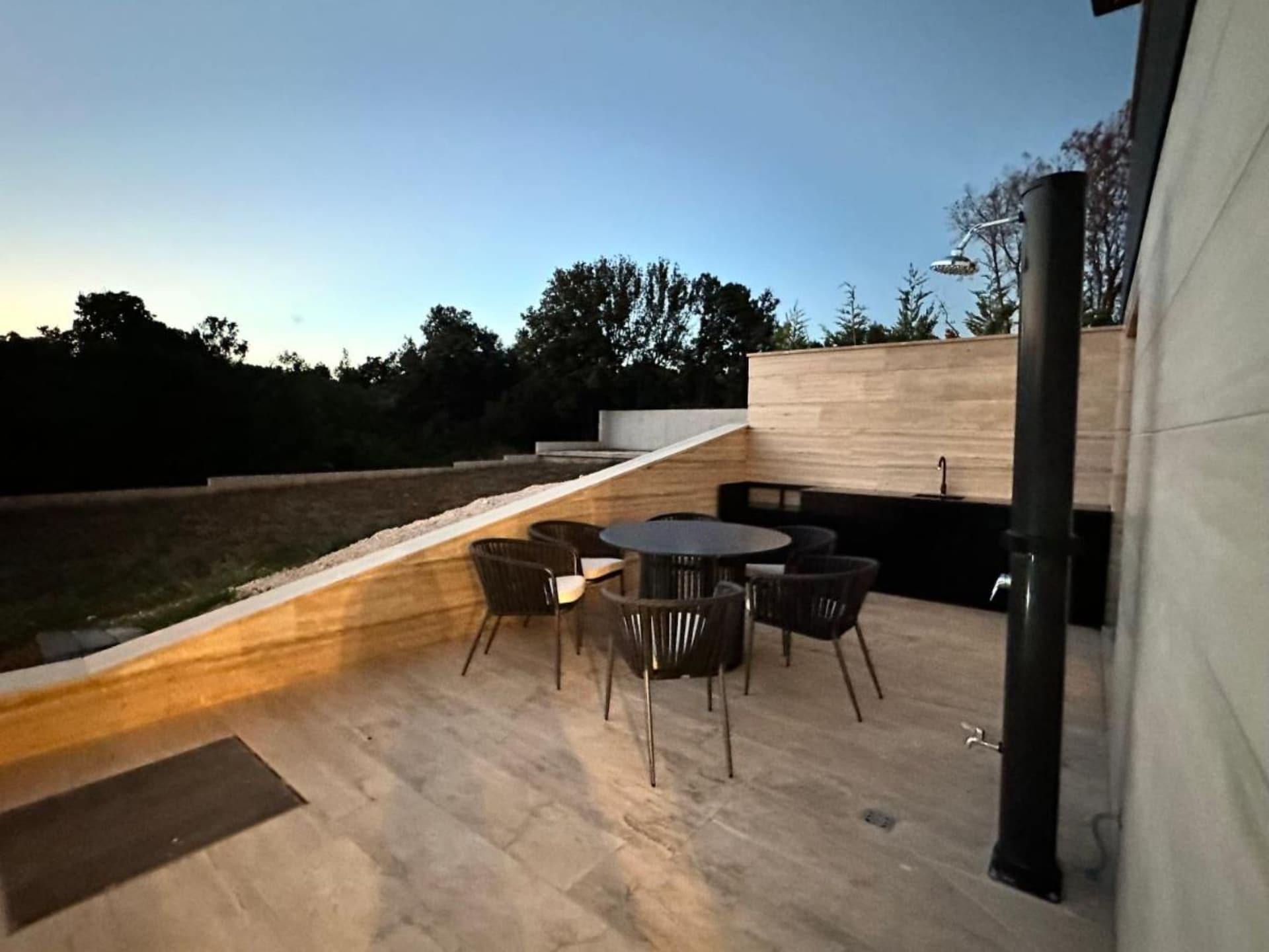 Aan het strand: Luxe appartement met privézwembad in Kozino - foto 29