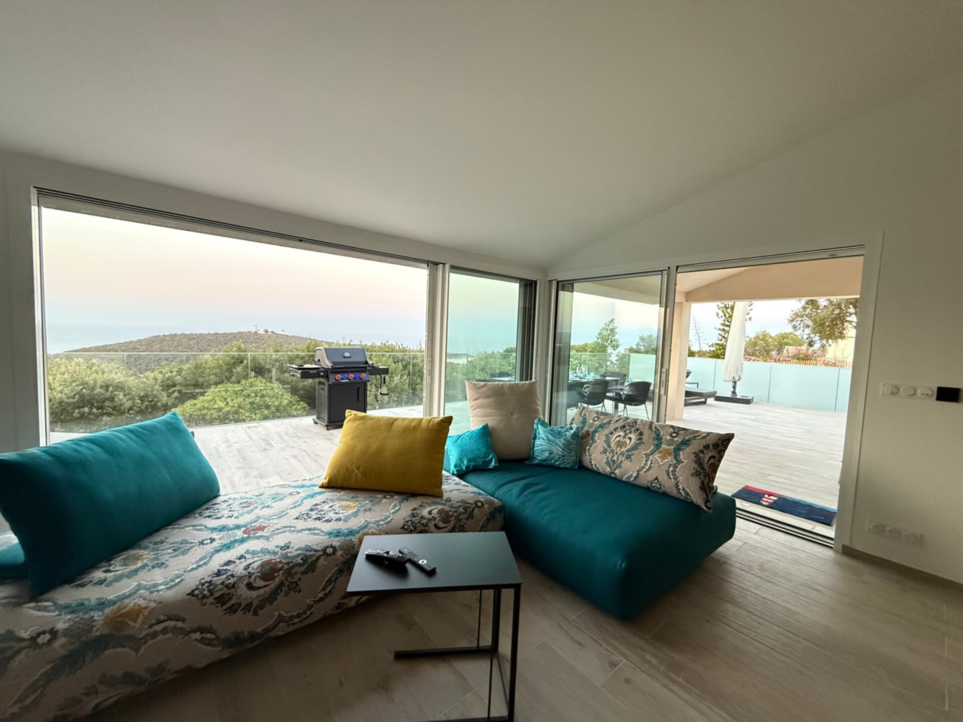 Casa Trè Fari: Gelijkvloerse oase met uitzicht op drie vuurtorens bij Porto-Vecchio - foto 2