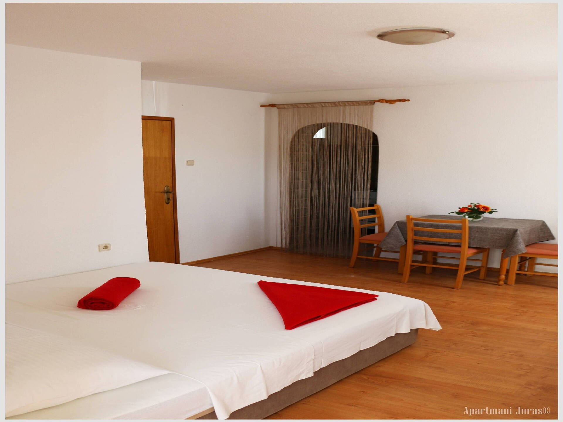 Knusse studio met loggia op 100 meter van het strand in Rogoznica - foto 2