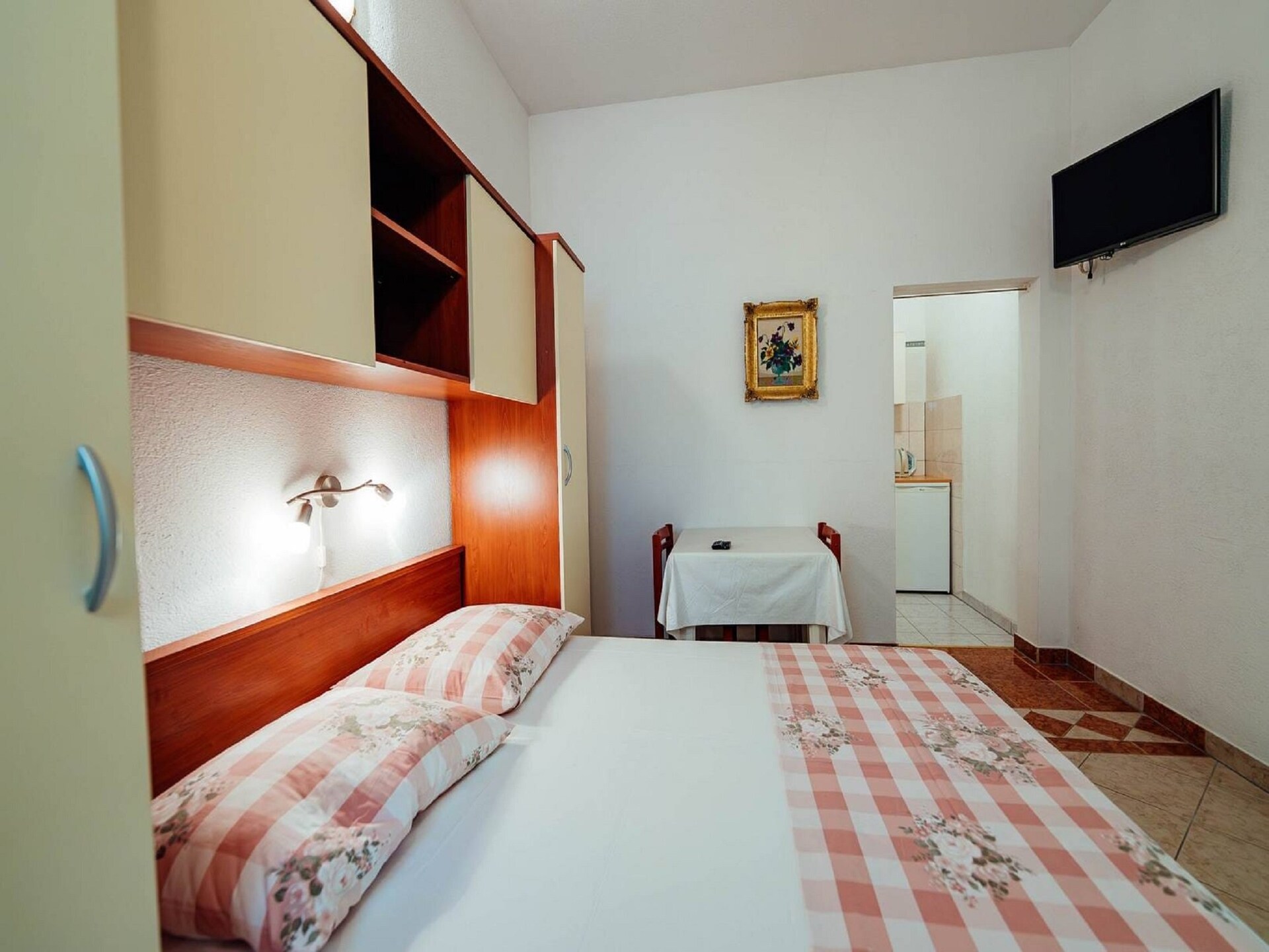 Knusse studio voor 2 personen op 500 meter van het strand in Baška Voda - foto 8
