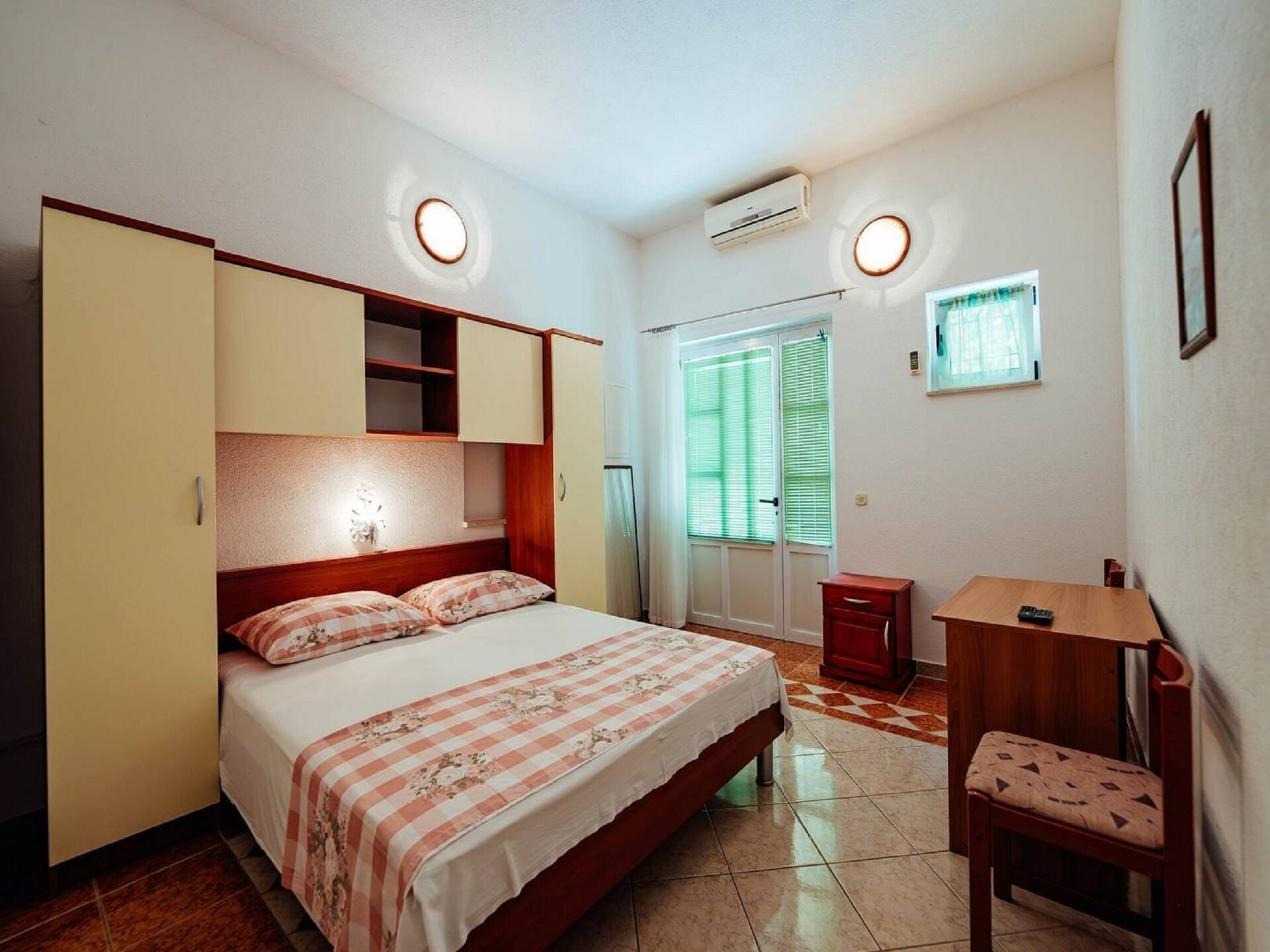 Op 500 m van het strand: Knus appartement in Baška Voda - foto 6