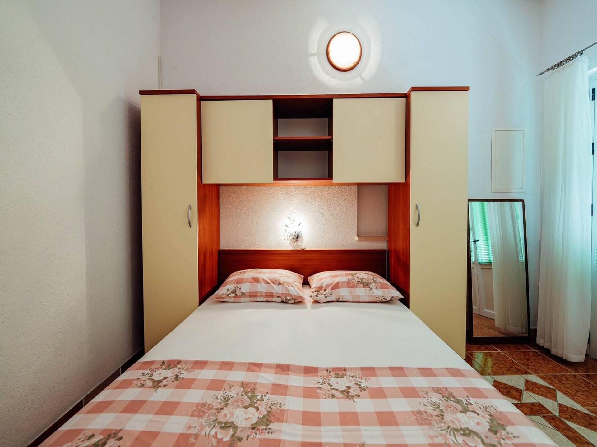 Op 500 m van het strand: Knus appartement in Baška Voda - foto 8