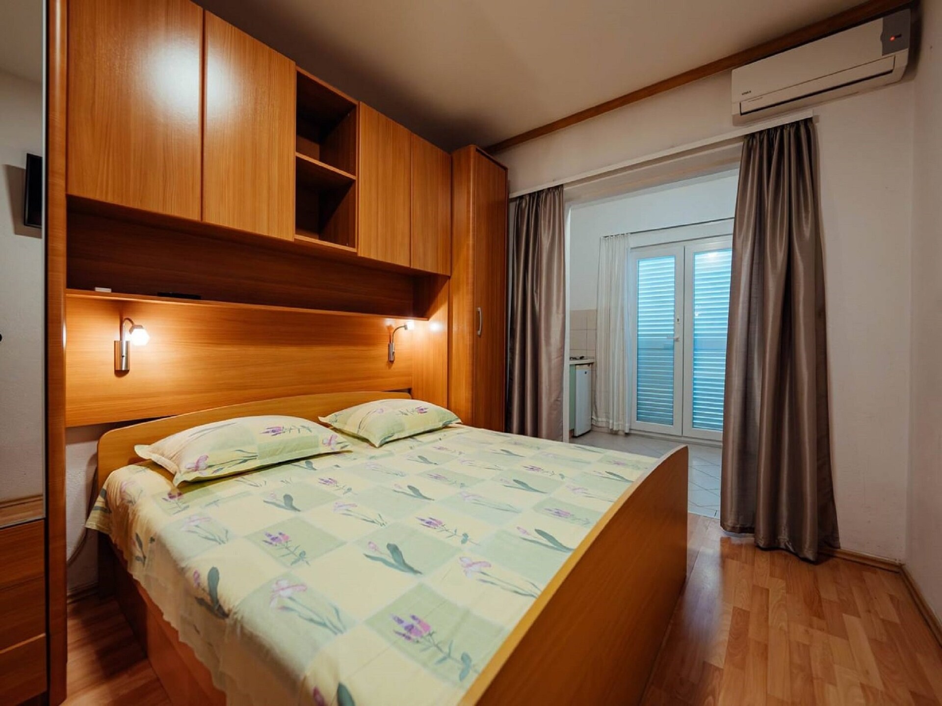Knusse studio voor 2 personen op 500 meter van het strand in Baška Voda - foto 8