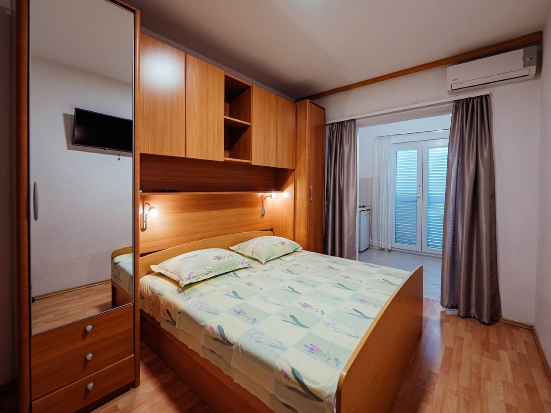Knusse studio voor 2 personen op 500 meter van het strand in Baška Voda - foto 11