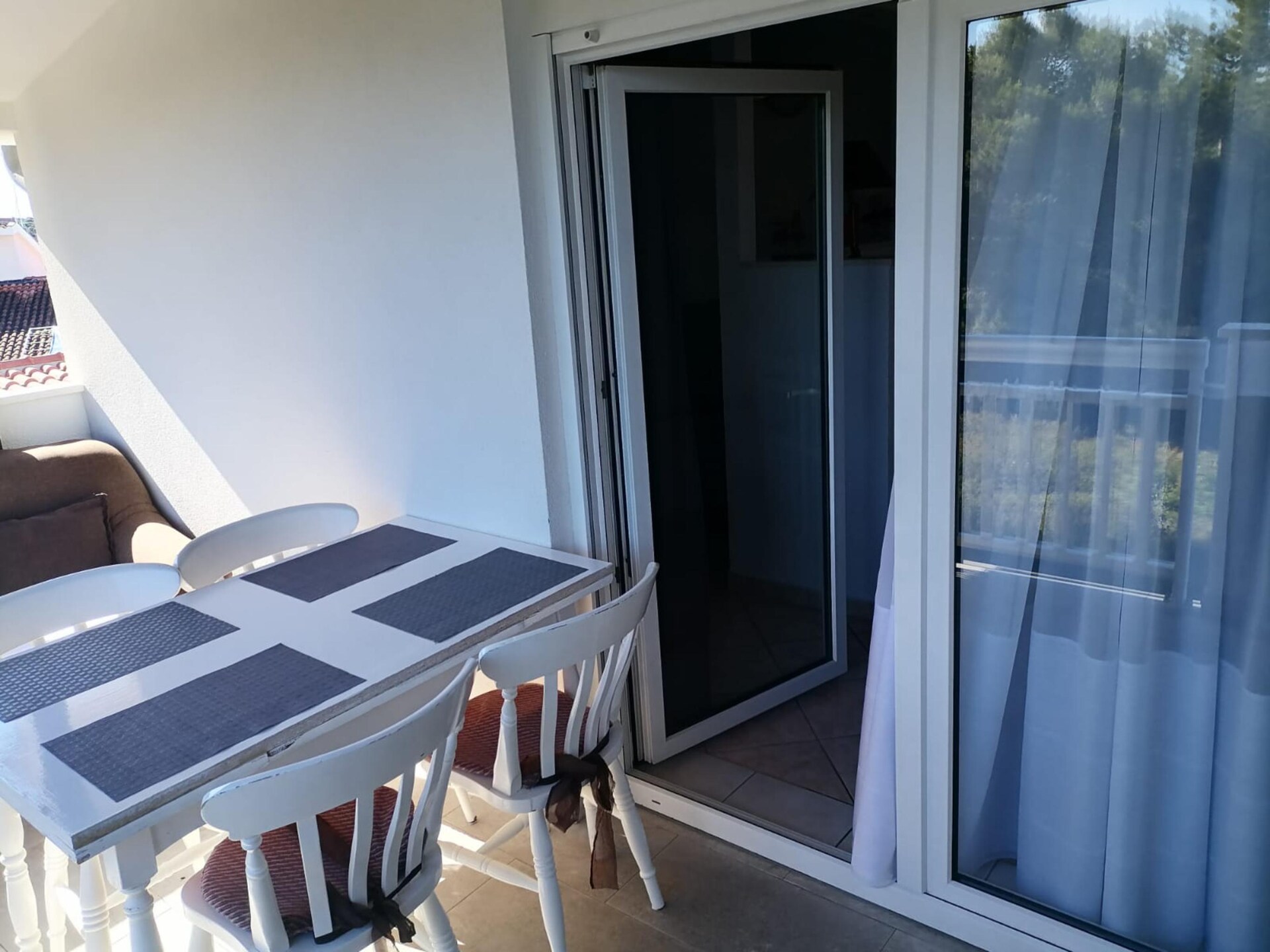Riant appartement met balkon en zeezicht op 100 meter van het strand - foto 7