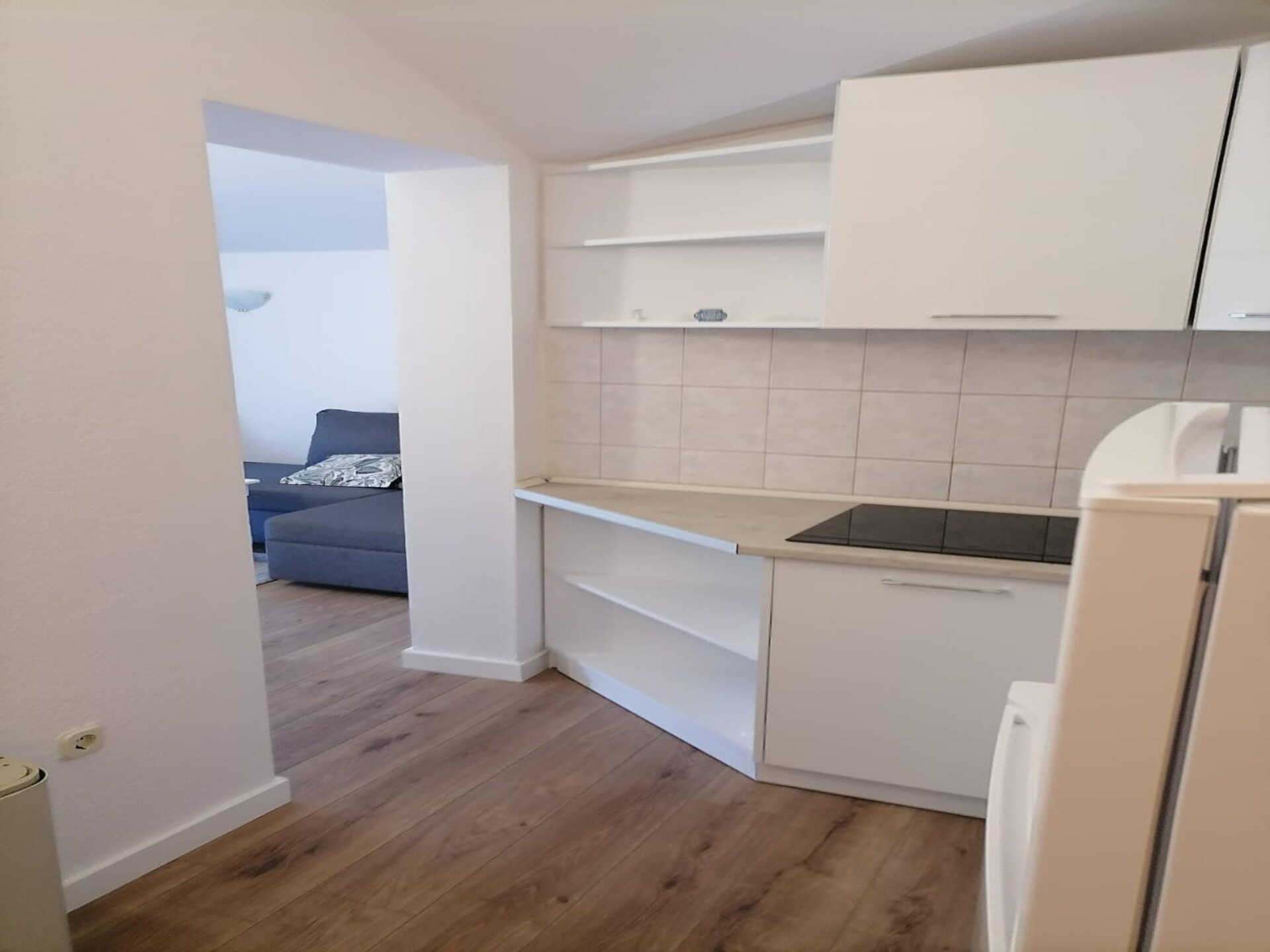 Appartement aan zee met balkon en panoramisch uitzicht in Rogoznica - foto 2