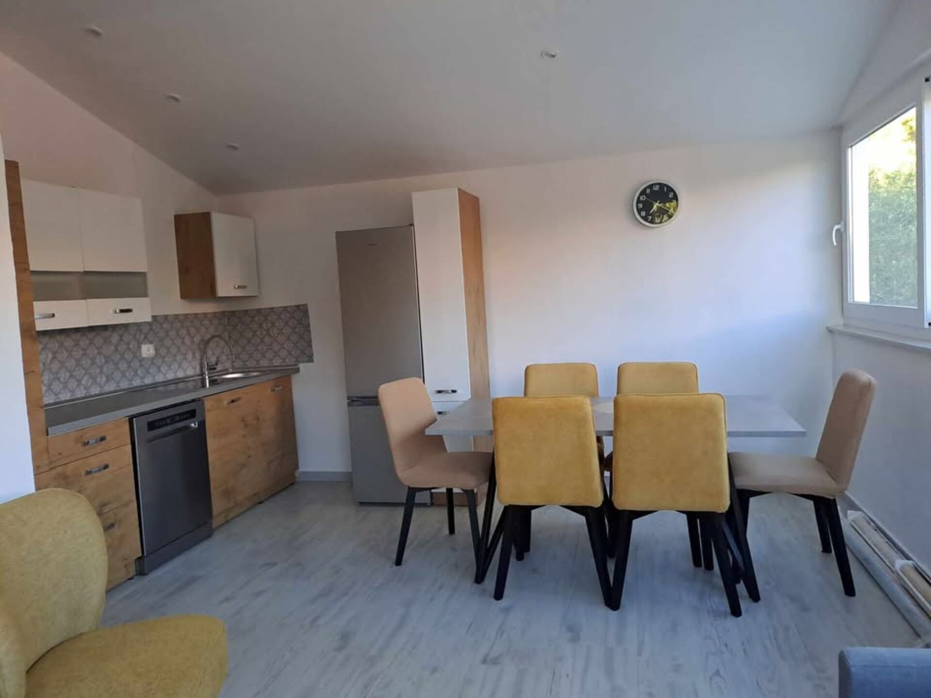 Op 300 m van het strand: Ruim appartement in Srima voor 4 personen - foto 3