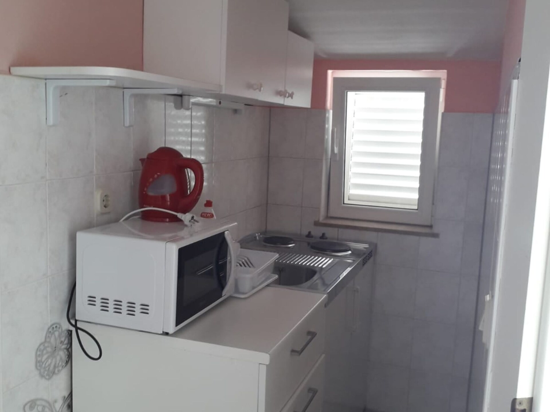 Compact appartement voor 2 personen op 300 meter van het strand in Srima - foto 3