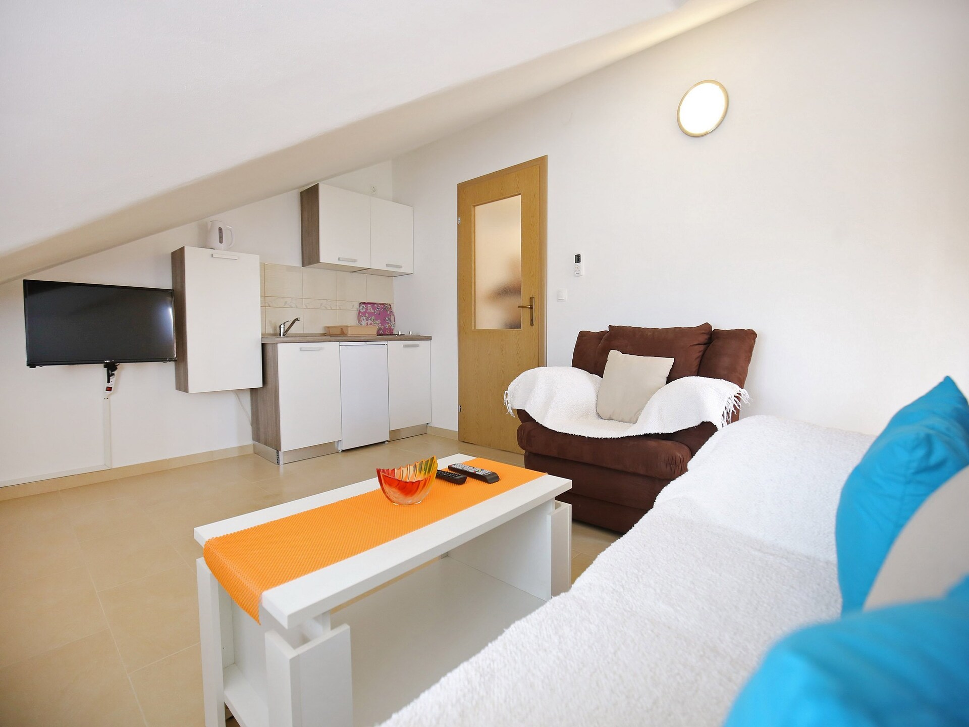 Comfort Studio met Terras in Sukosan, 200m van Zee - foto 12