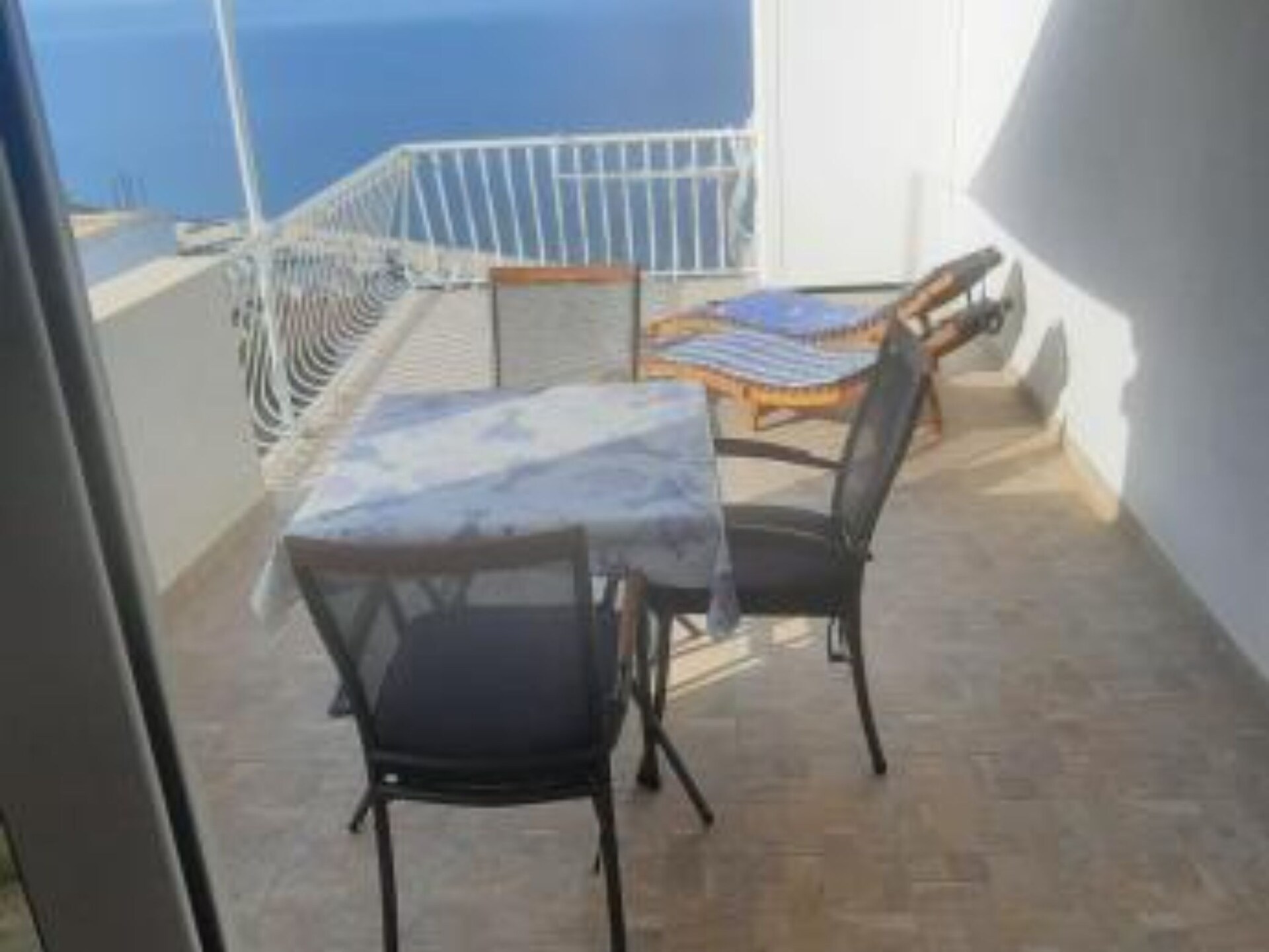 Classic Studio met Zeezicht en Terras op 100m van het Strand in Podgora - foto 11