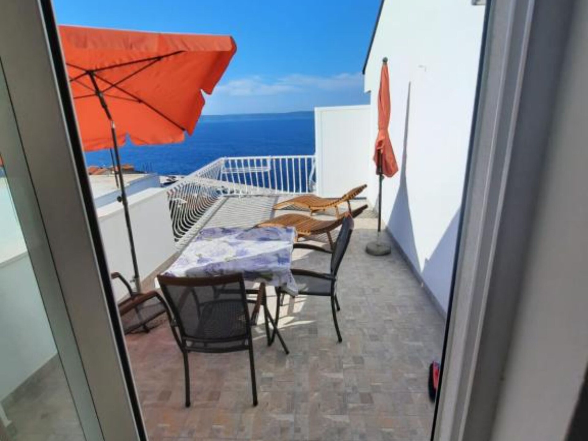 Classic Studio met Zeezicht en Terras op 100m van het Strand in Podgora - foto 12