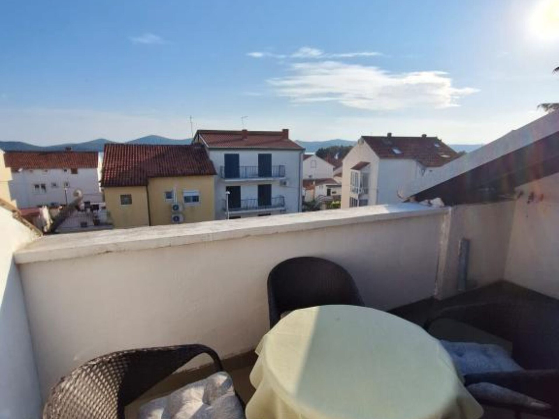 Knus appartement met terras op 300 meter van strand in Biograd - foto 19