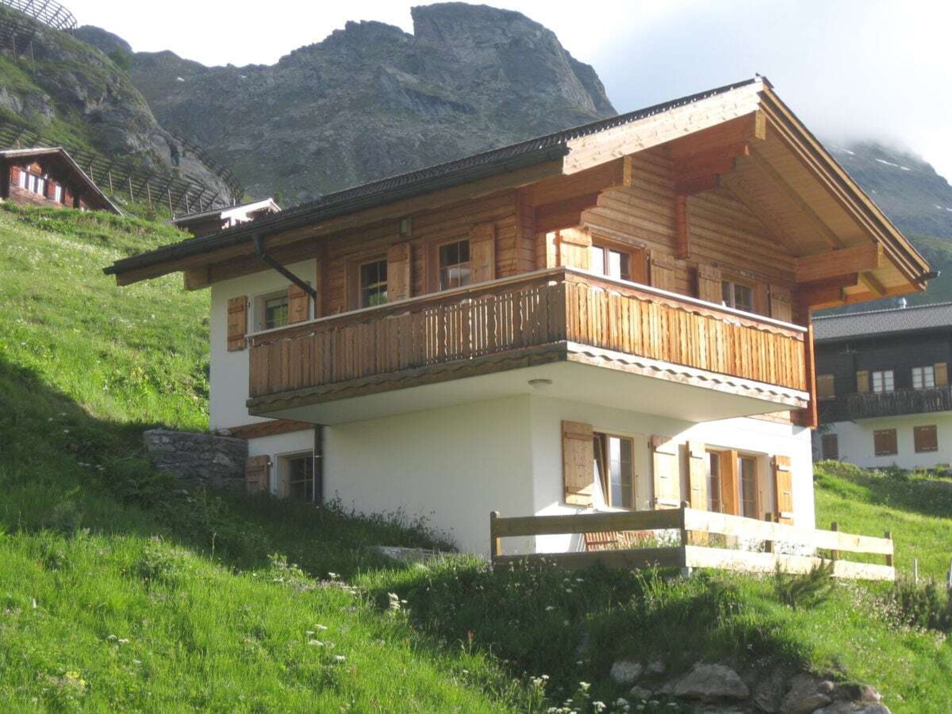 Chalet Paul in Wiler: 5-persoons met sauna en panoramisch bergzicht - foto 7