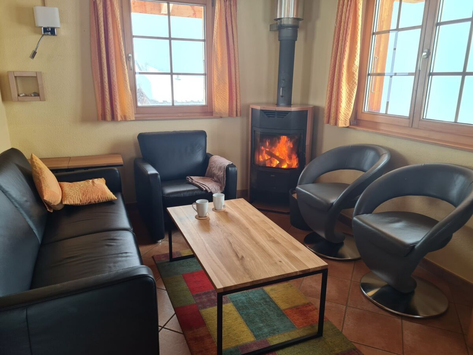 Chalet Paul in Wiler: 5-persoons met sauna en panoramisch bergzicht - foto 10