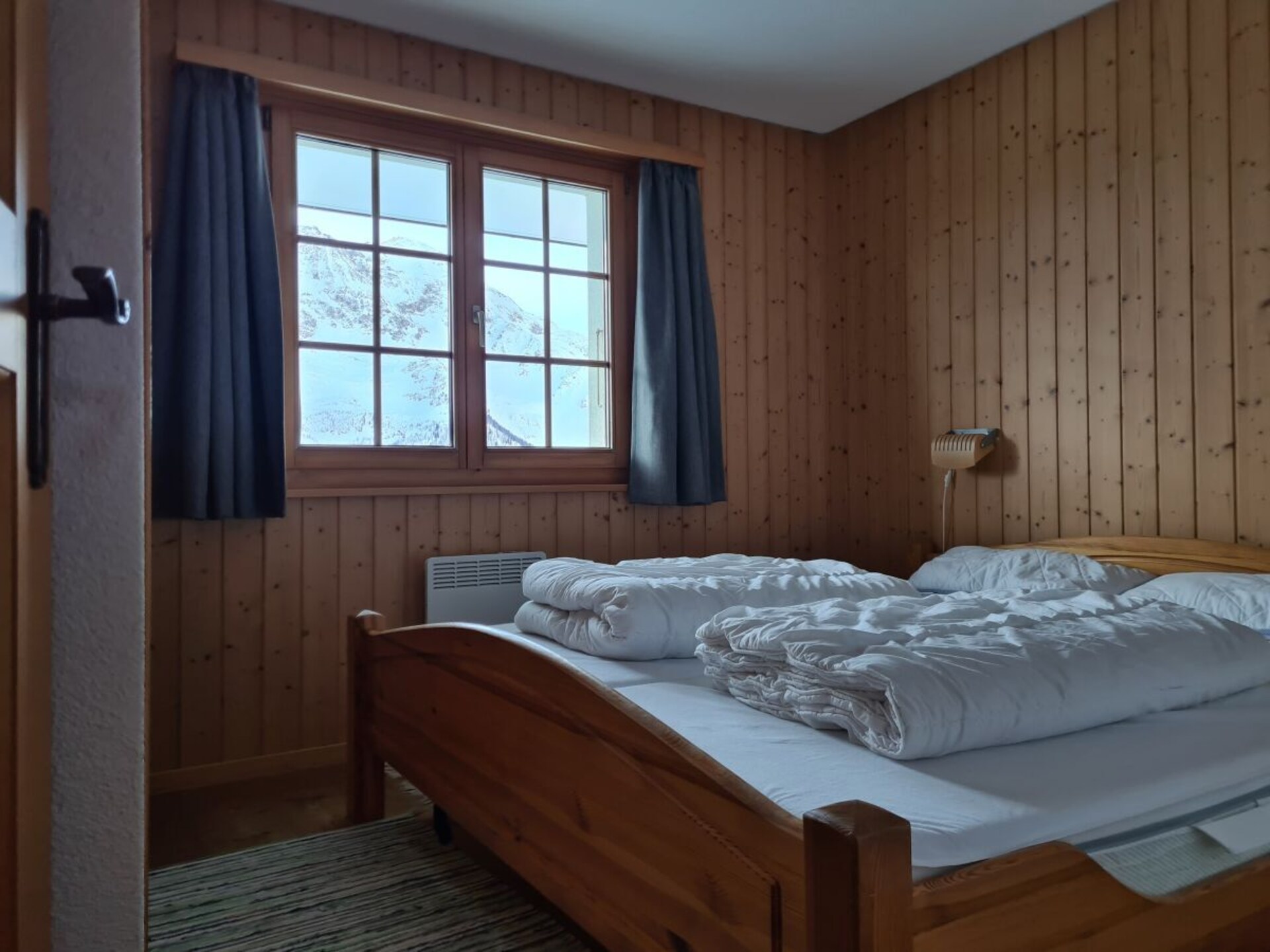Chalet Paul in Wiler: 5-persoons met sauna en panoramisch bergzicht - foto 21