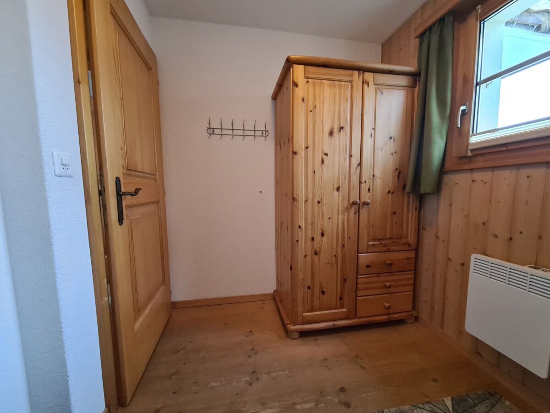 Chalet Paul in Wiler: 5-persoons met sauna en panoramisch bergzicht - foto 26