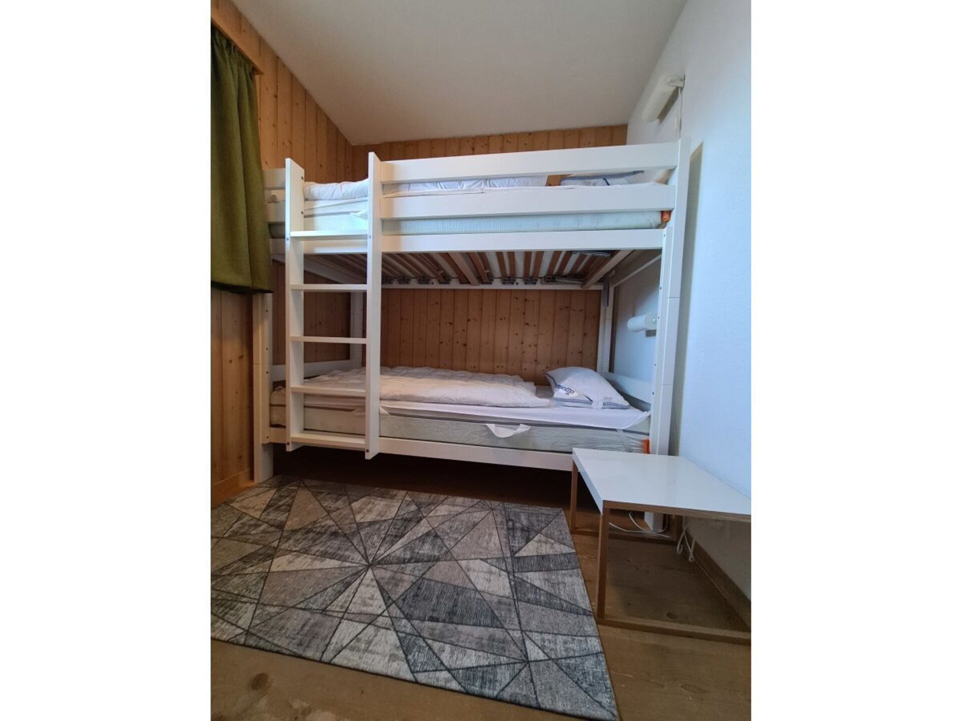 Chalet Paul in Wiler: 5-persoons met sauna en panoramisch bergzicht - foto 27