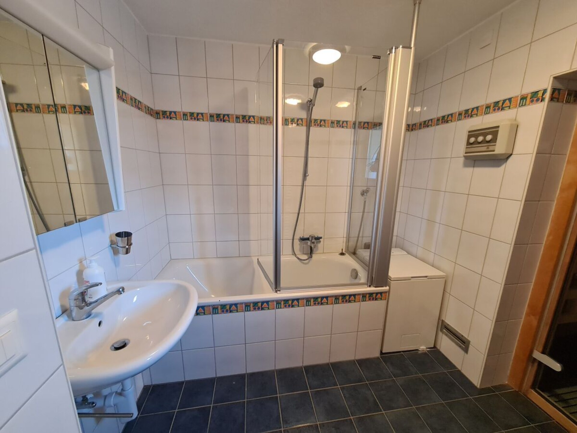 Chalet Paul in Wiler: 5-persoons met sauna en panoramisch bergzicht - foto 28