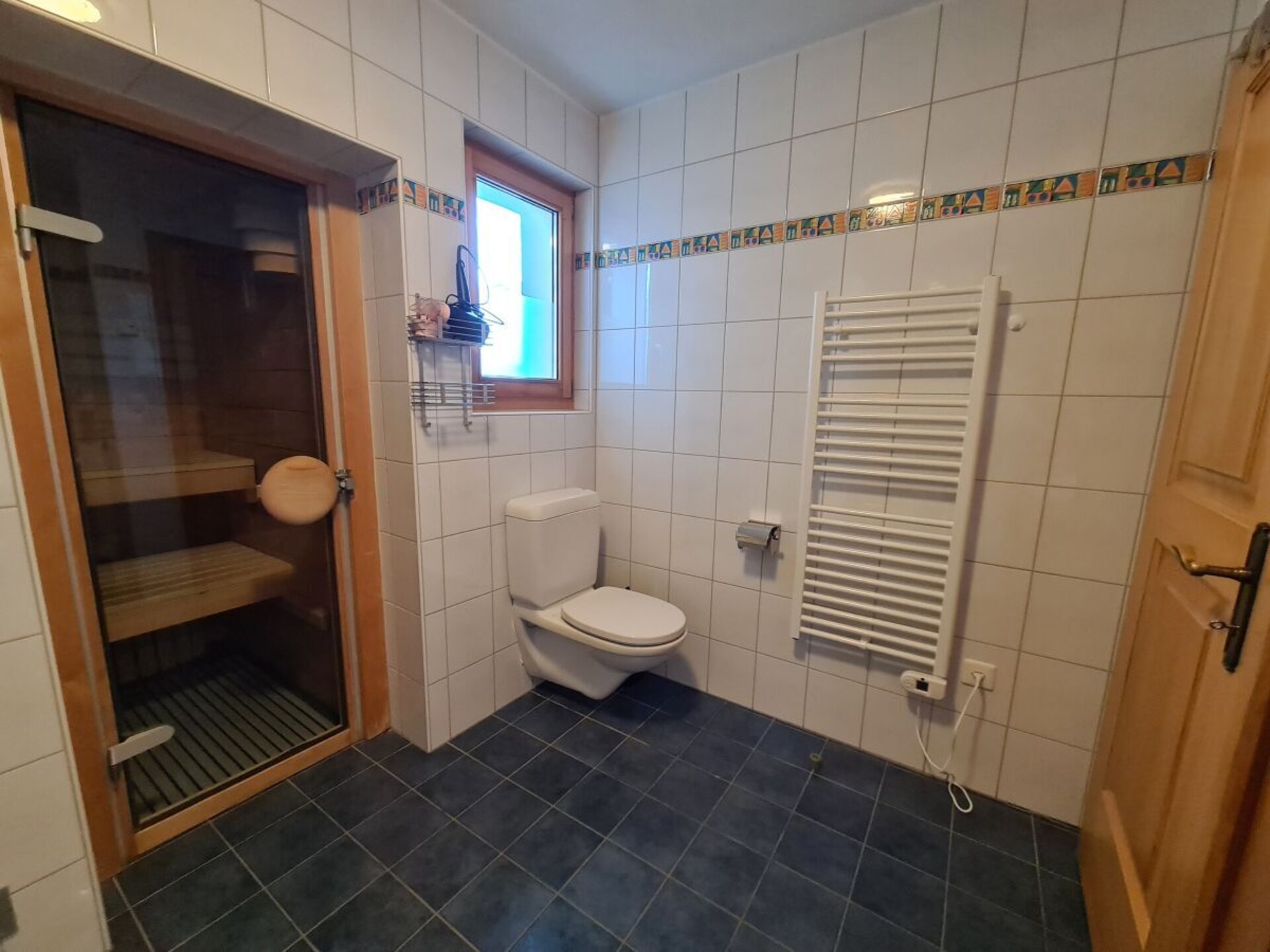 Chalet Paul in Wiler: 5-persoons met sauna en panoramisch bergzicht - foto 30