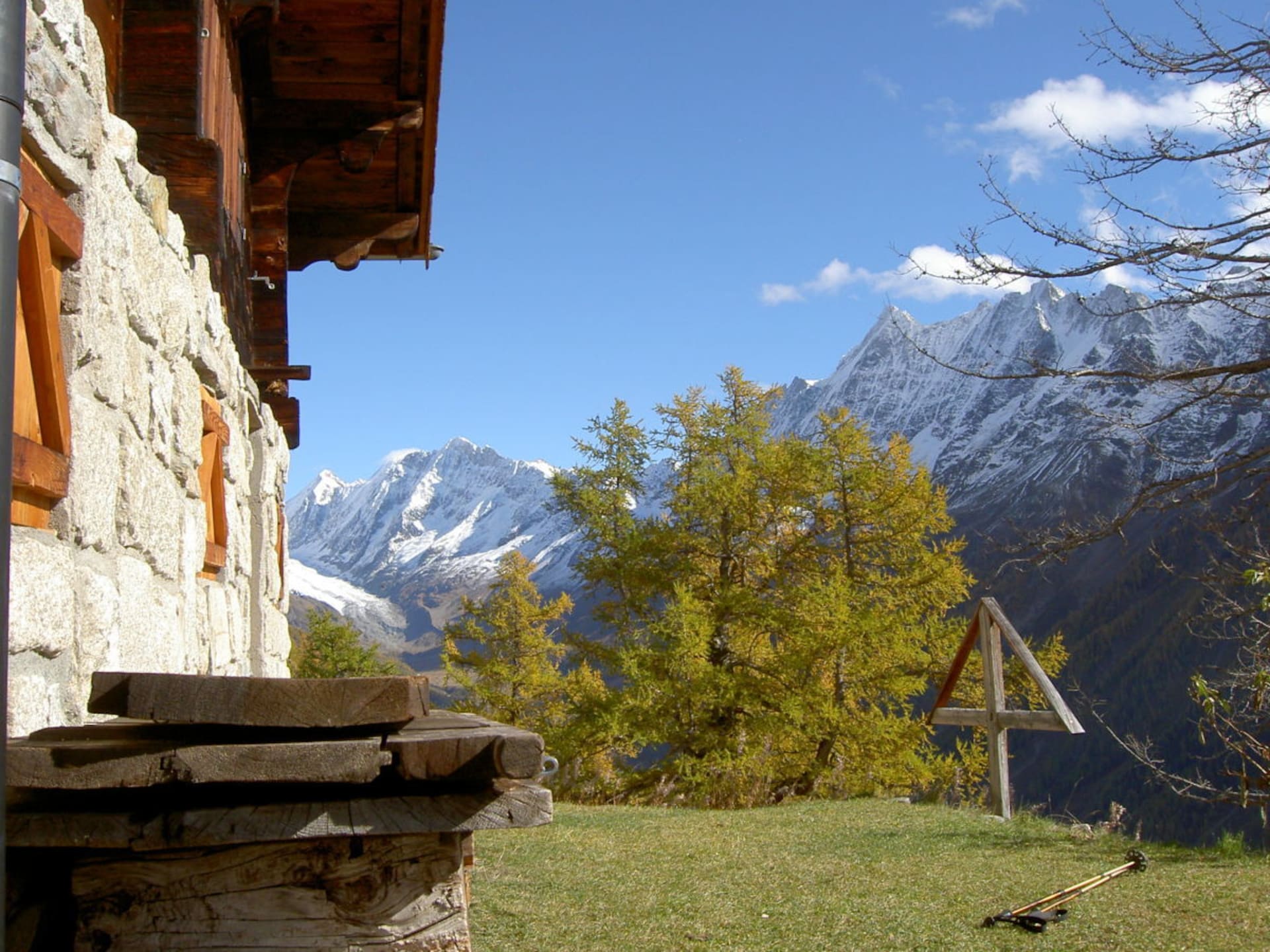 Chalet Paul in Wiler: 5-persoons met sauna en panoramisch bergzicht - foto 33