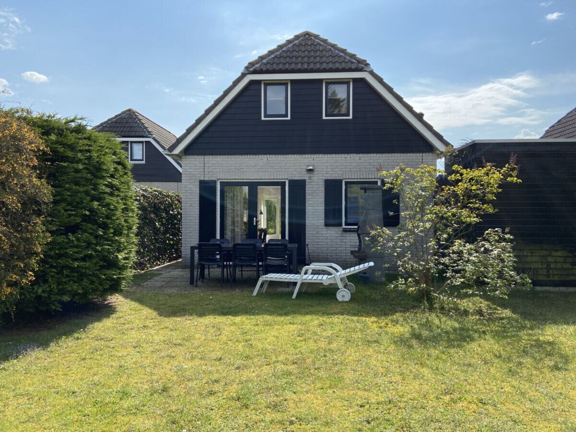 Modern vakantiehuis met tuin, 10 minuten lopen van strand Ouddorp - foto 14