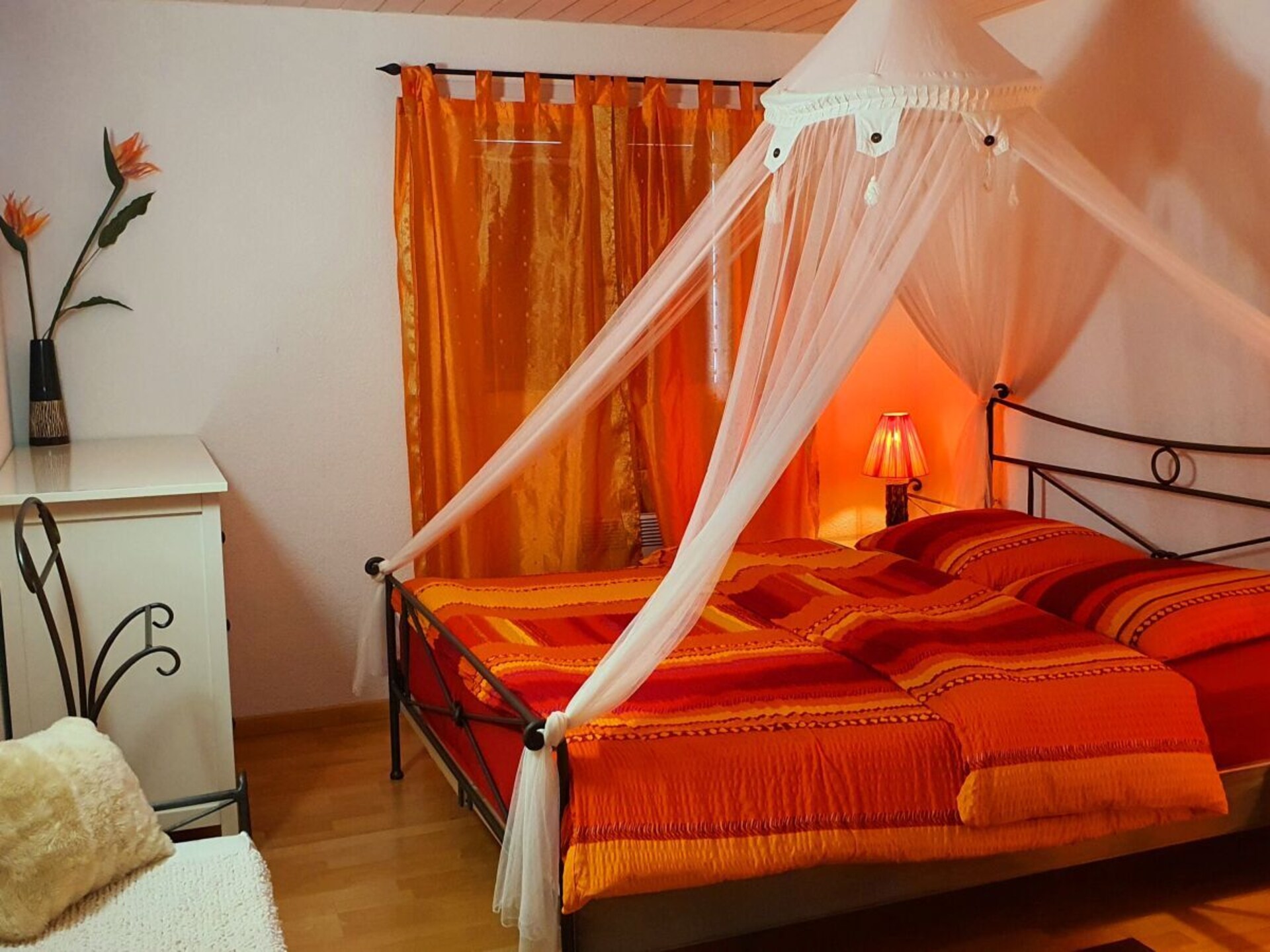 Luxe groepshuis met 6 themakamers in Visperterminen, Zwitserland - foto 8