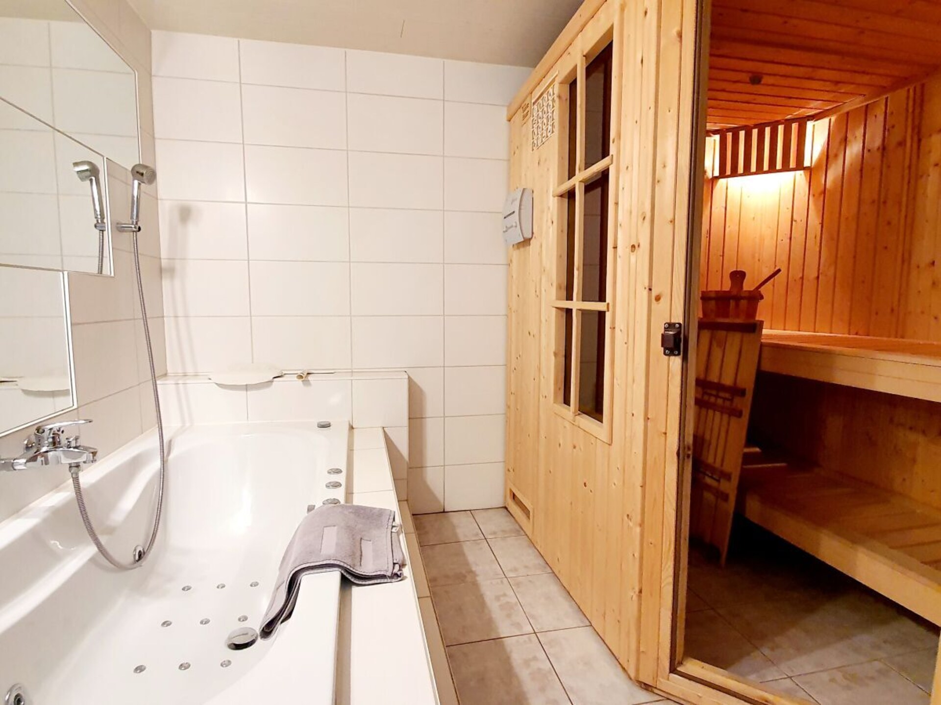 Luxe groepshuis met 6 themakamers in Visperterminen, Zwitserland - foto 17