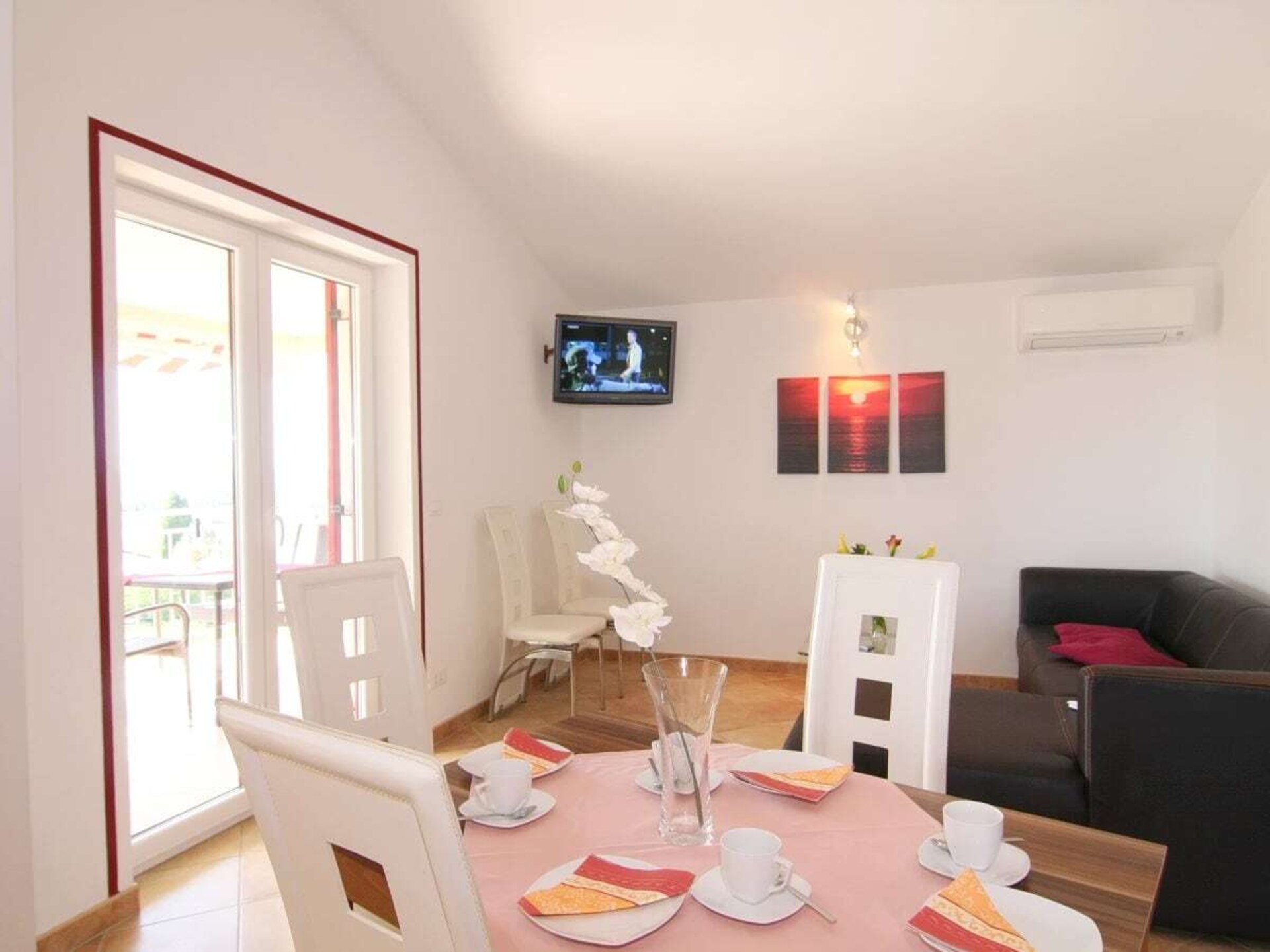 Porec villa met panoramisch zeezicht en balkon - foto 9