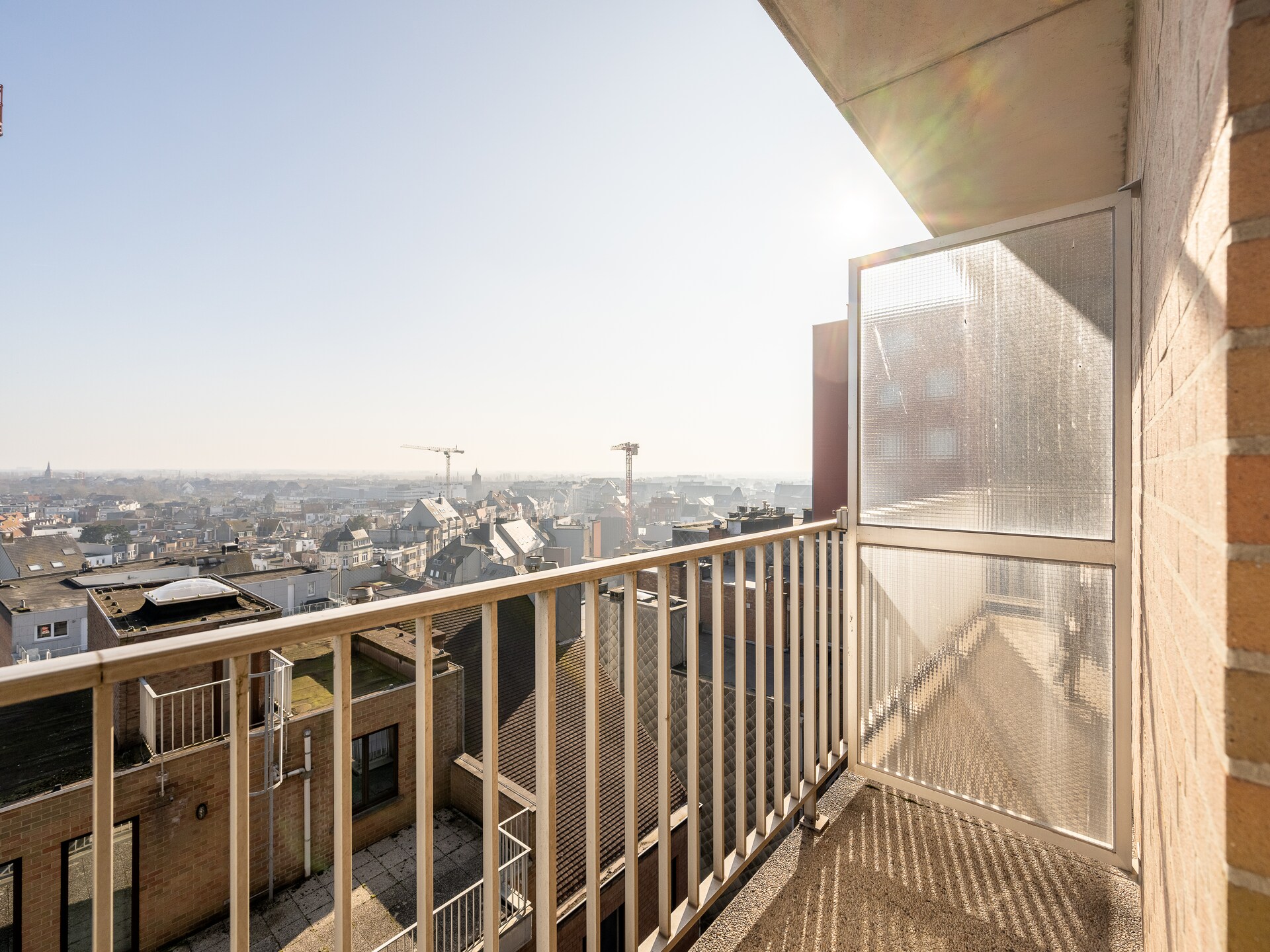 Zonovergoten appartement op 9e verdieping met panoramisch zeezicht in Blankenberge - foto 7
