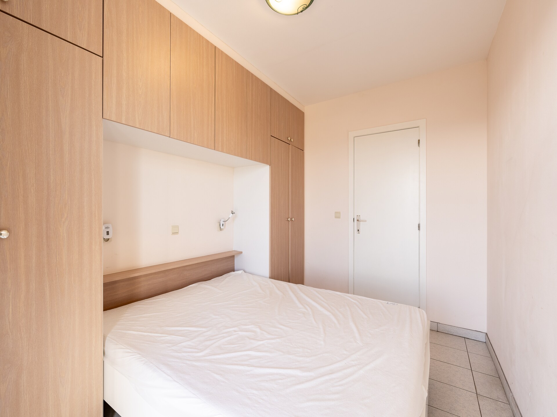 Zonovergoten appartement op 9e verdieping met panoramisch zeezicht in Blankenberge - foto 15