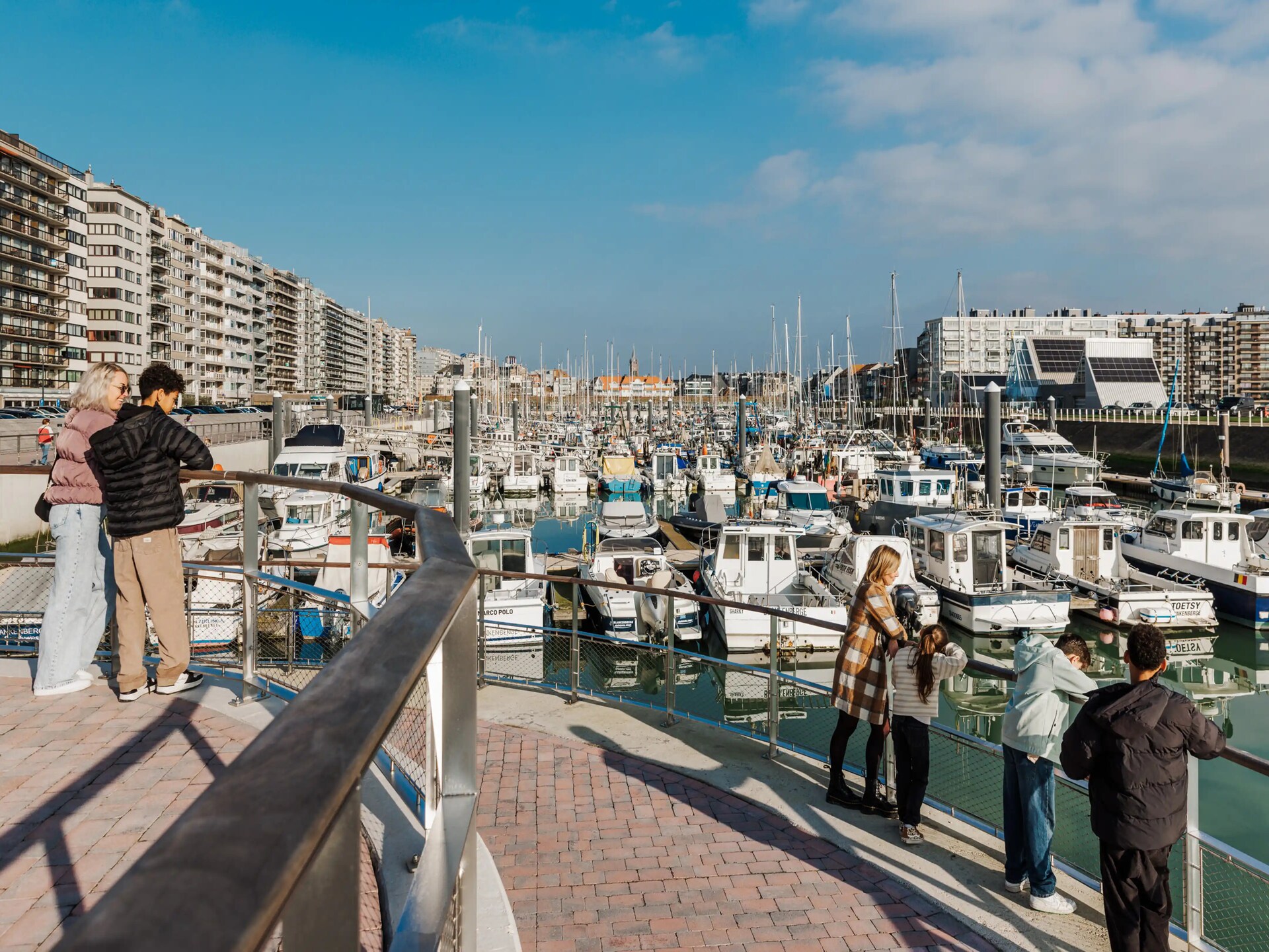 Zonovergoten appartement op 9e verdieping met panoramisch zeezicht in Blankenberge - foto 18
