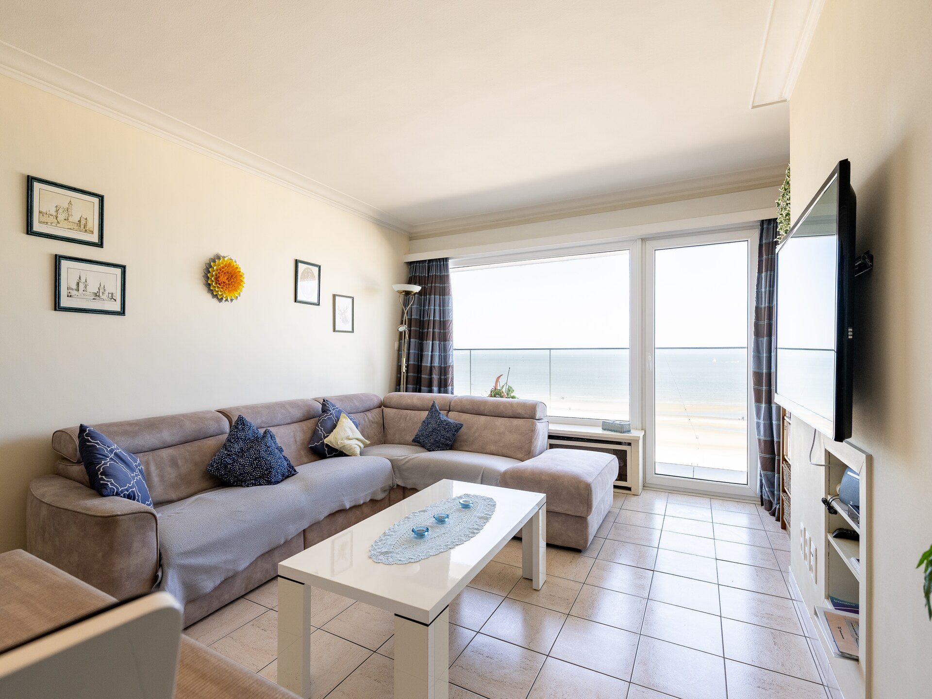 Licht appartement op de 6e verdieping met panoramisch zeezicht in Blankenberge - foto 1