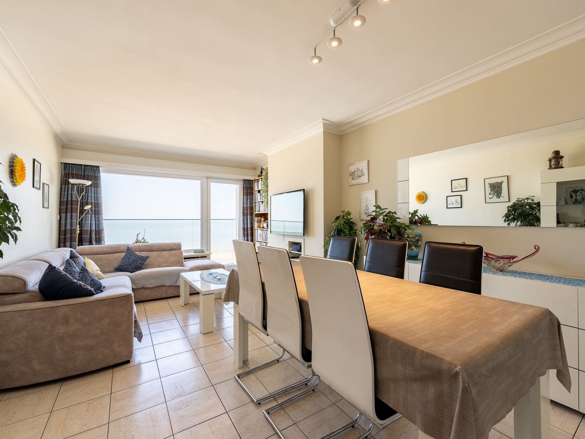 Licht appartement op de 6e verdieping met panoramisch zeezicht in Blankenberge - foto 3