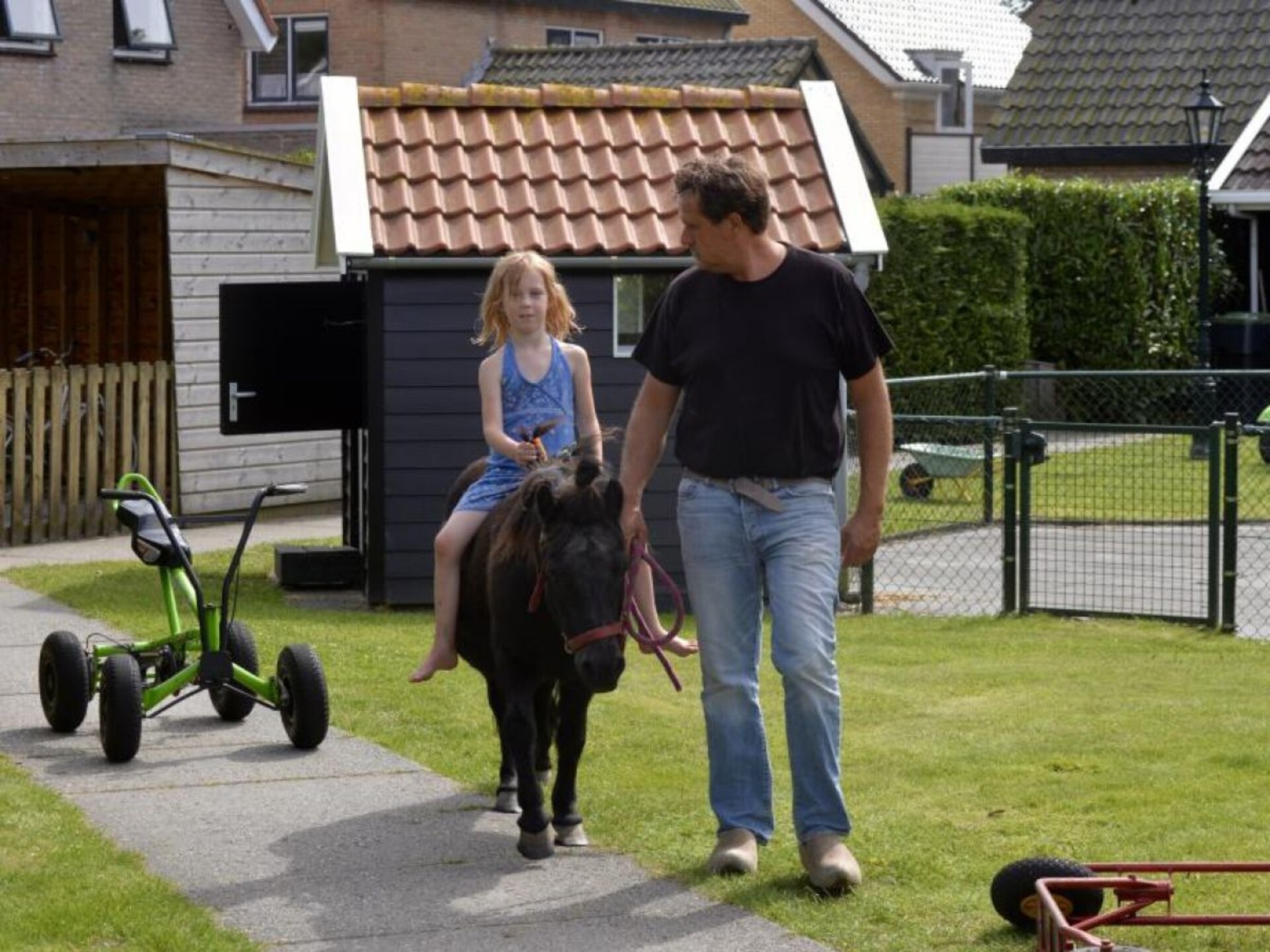 Vakantiehuis Grietje: Gezellig familiehuis op loopafstand van centrum Nes - foto 16
