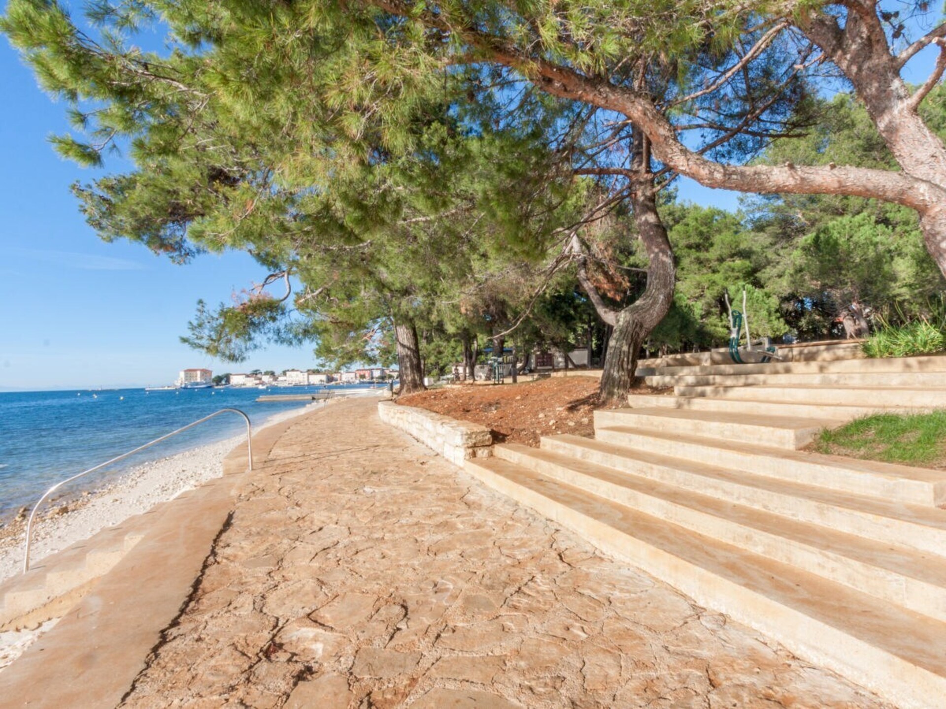 Knus appartement bij zee en historisch Poreč - foto 17