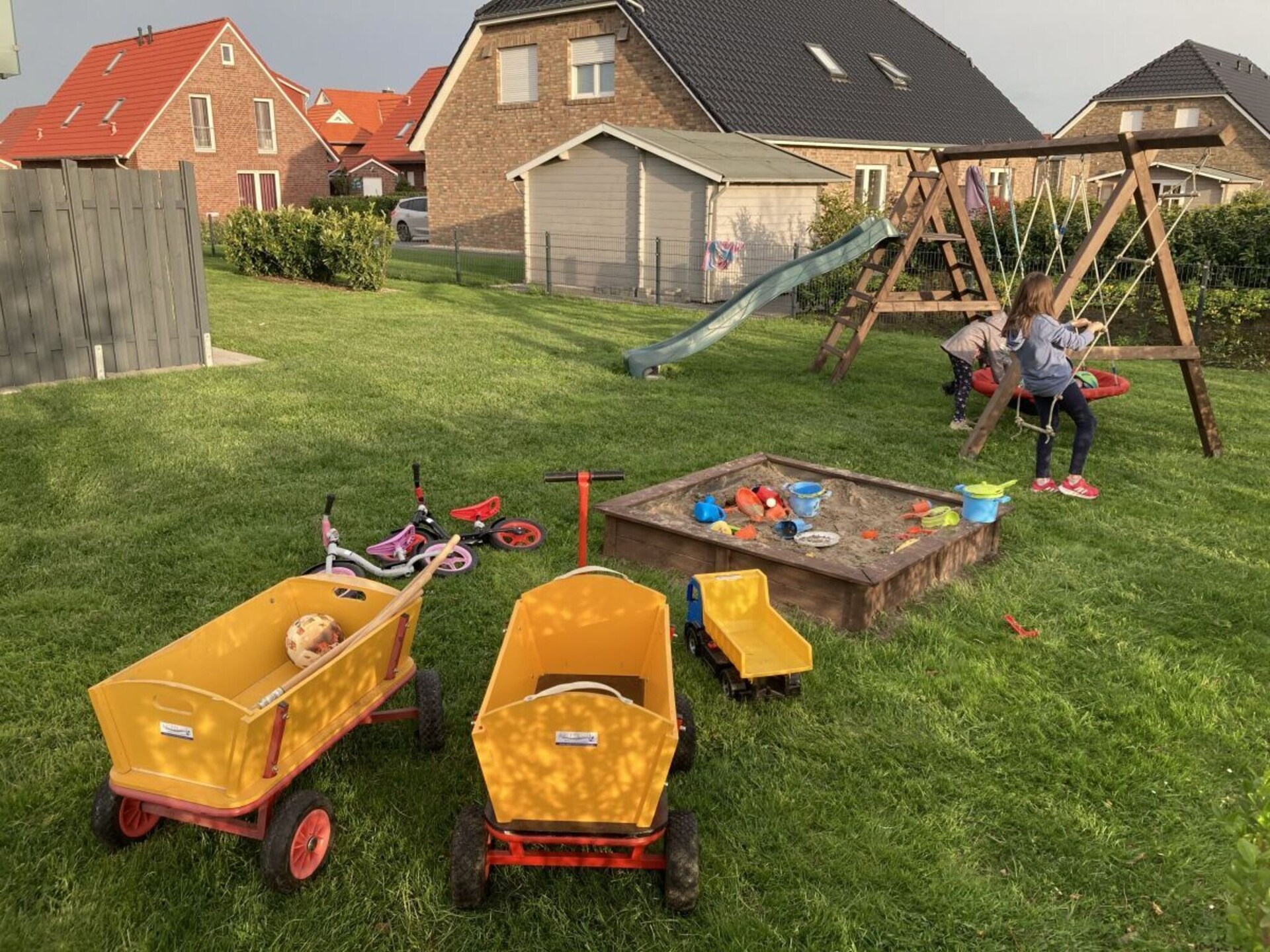 Licht vakantiehuis met balkon, op loopafstand van centrum Carolinensiel - foto 15