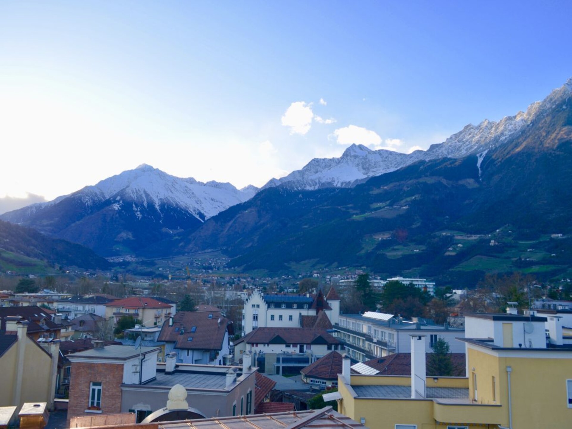 Gerenoveerd appartement in Meran met bergzicht en balkons - foto 7