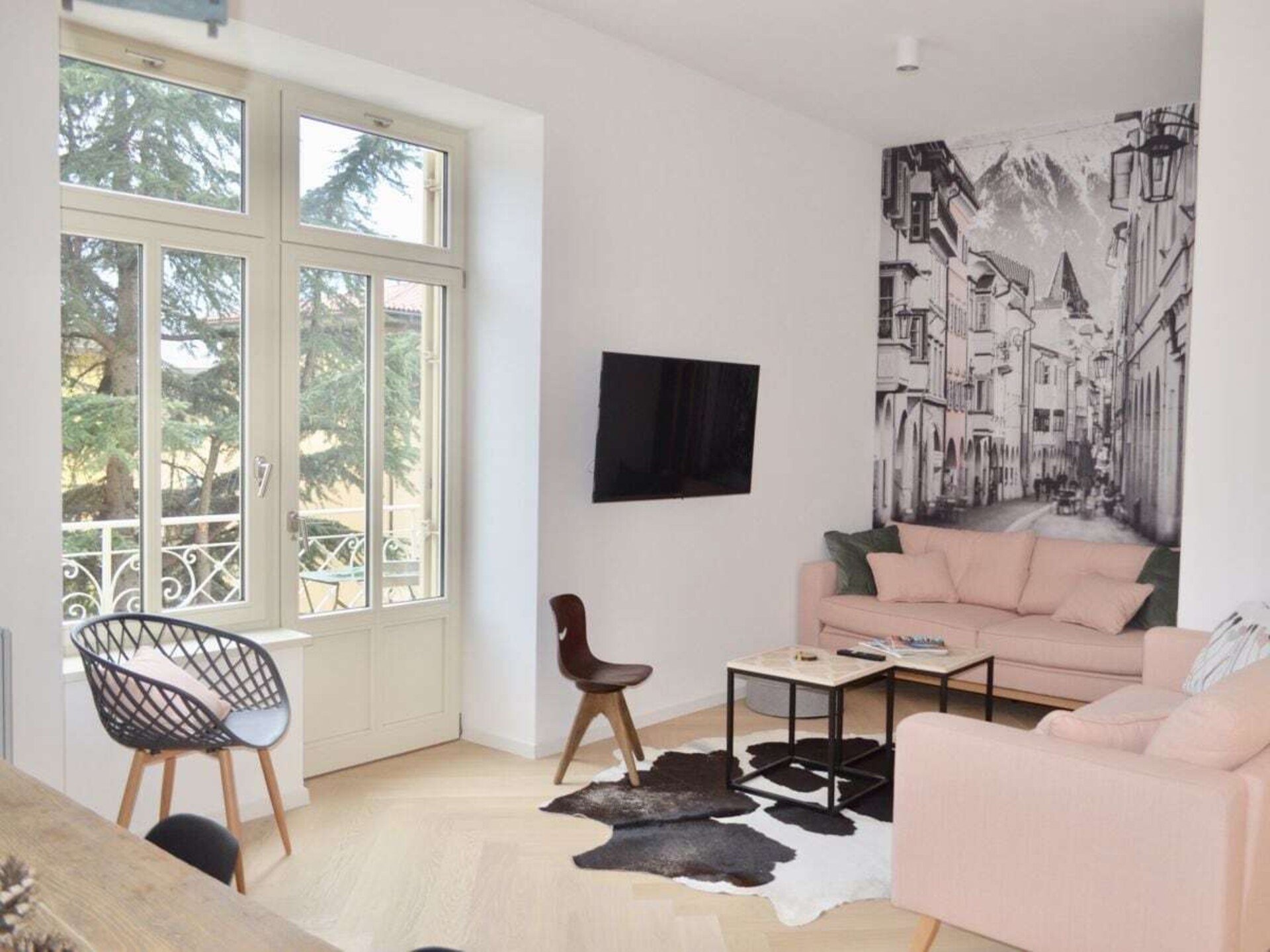 Gerenoveerd appartement in Meran met bergzicht en balkons - foto 8