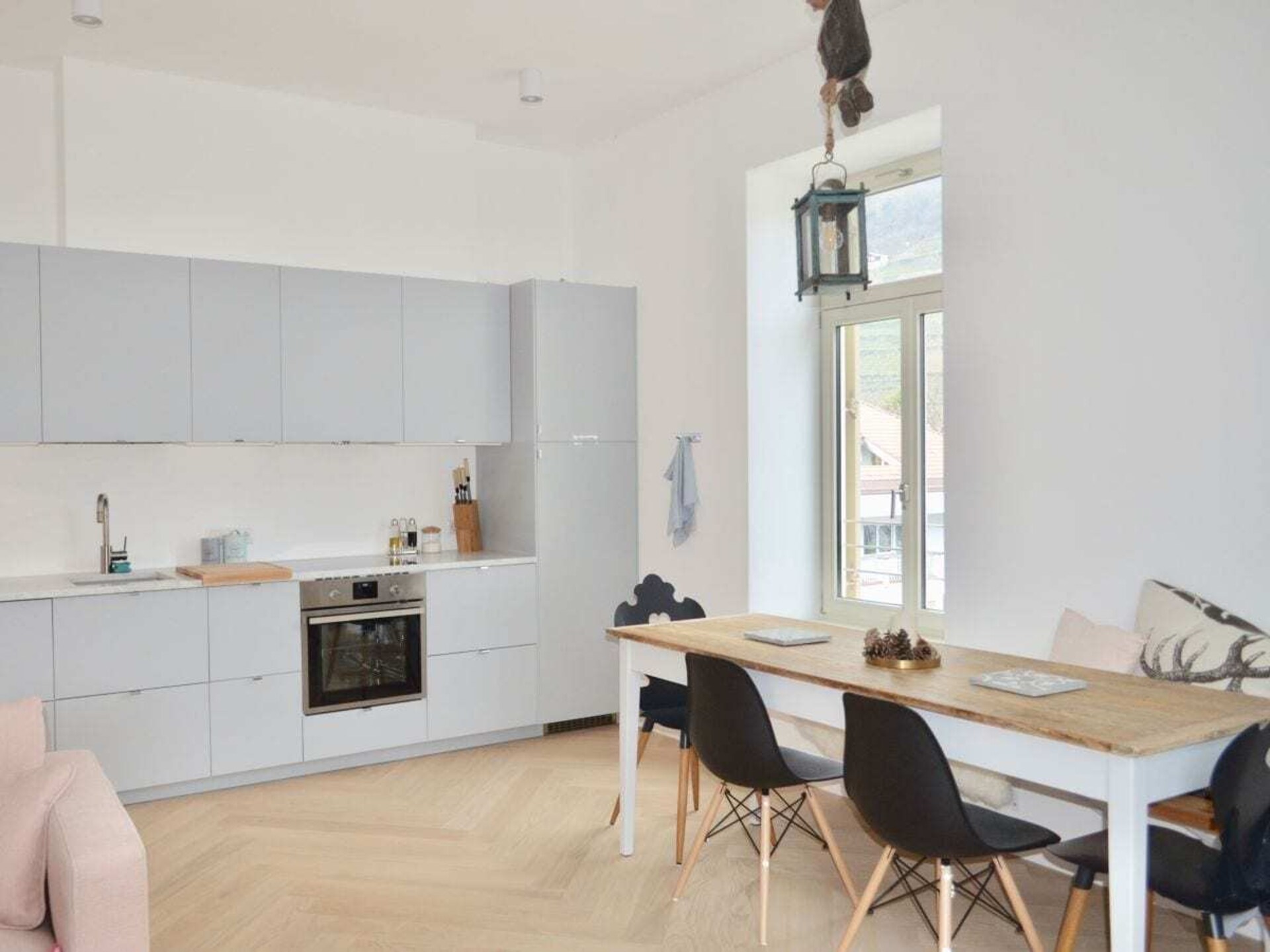 Gerenoveerd appartement in Meran met bergzicht en balkons - foto 9