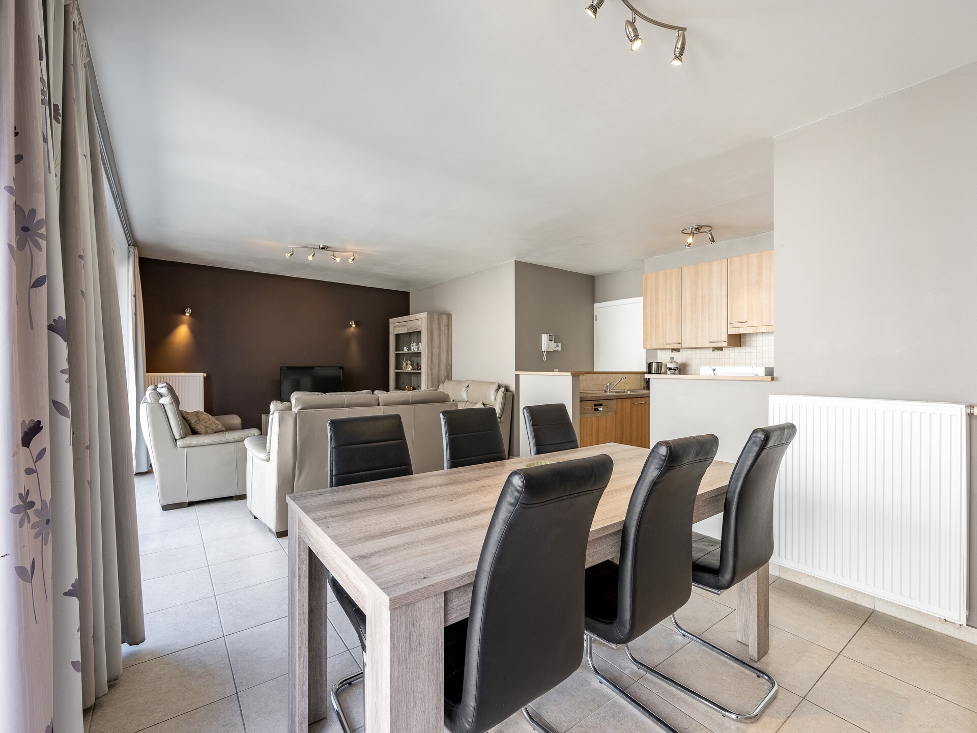 Modern appartement in Blankenberge met zijdelings zeezicht, terras en parkeerplaats - foto 8