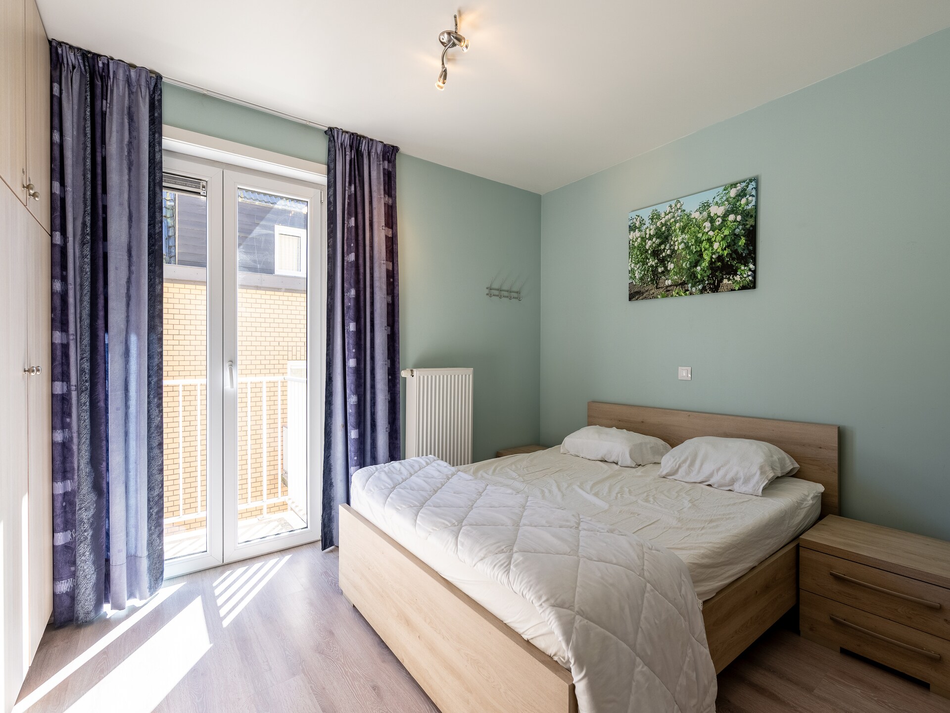 Modern appartement in Blankenberge met zijdelings zeezicht, terras en parkeerplaats - foto 2