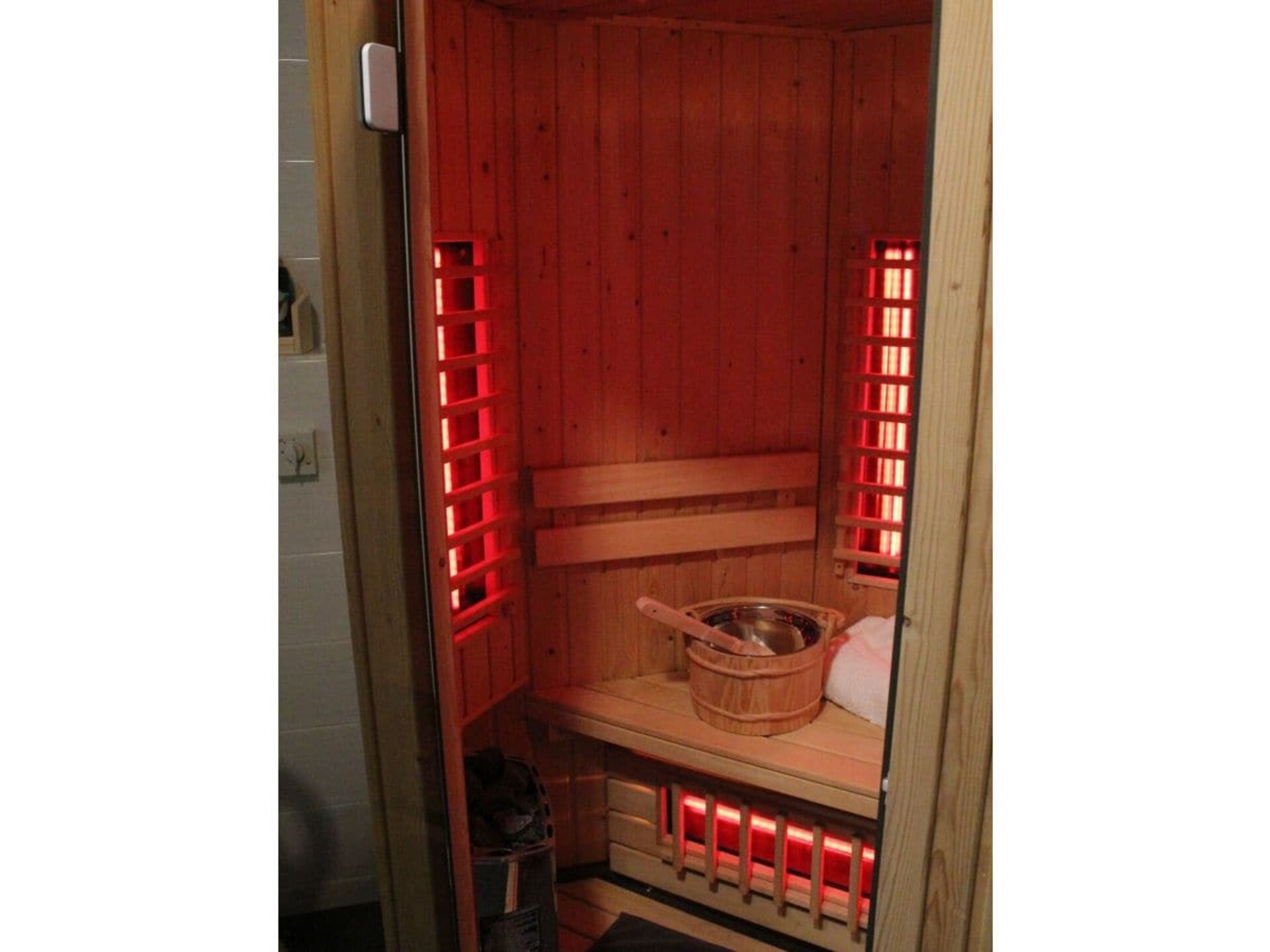 Sfeervol vakantiehuis met sauna en stoomdouche in Heemskerk - foto 10