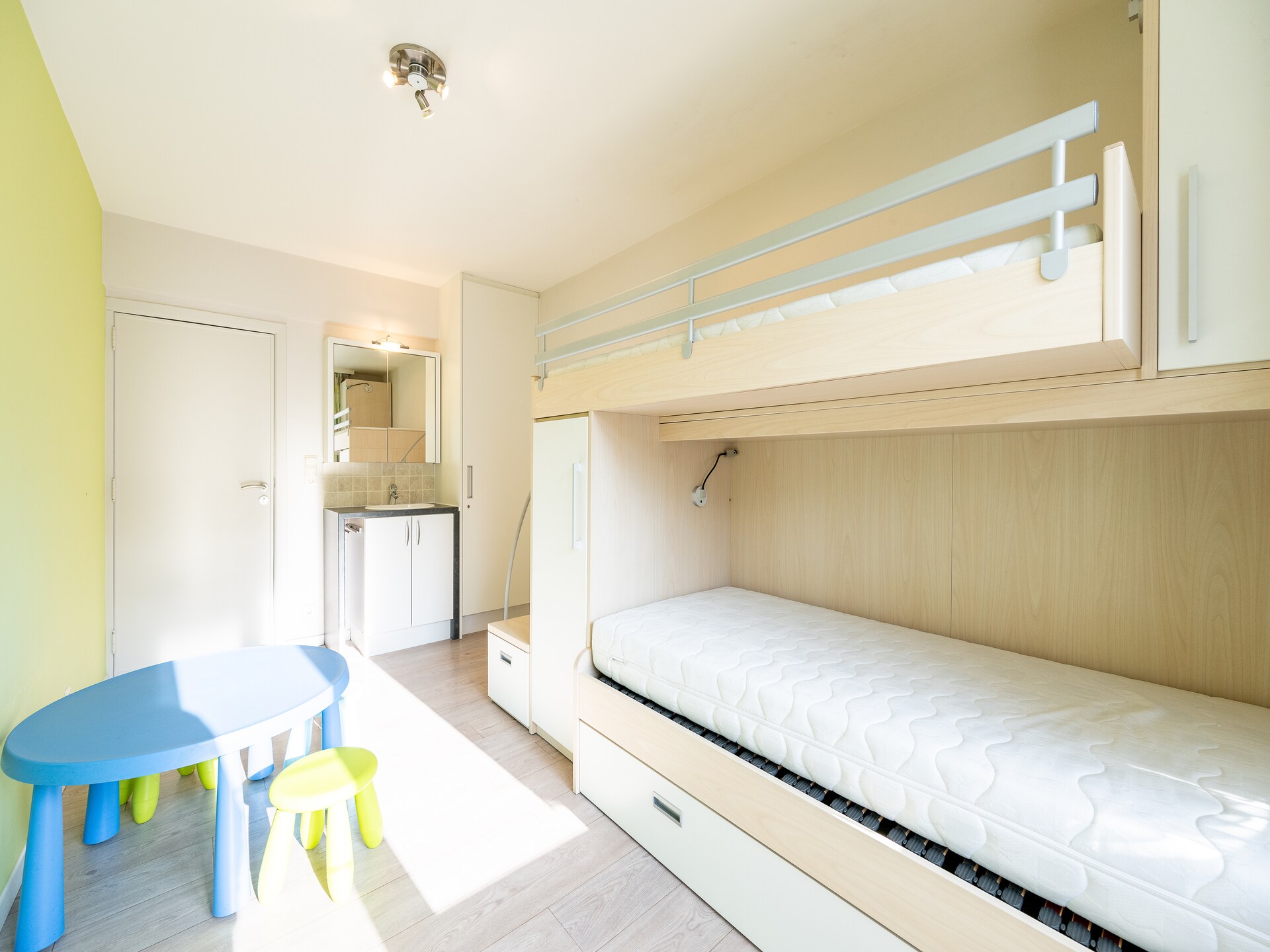 Zonovergoten appartement met weids zeezicht op de Zeedijk van Blankenberge - foto 14