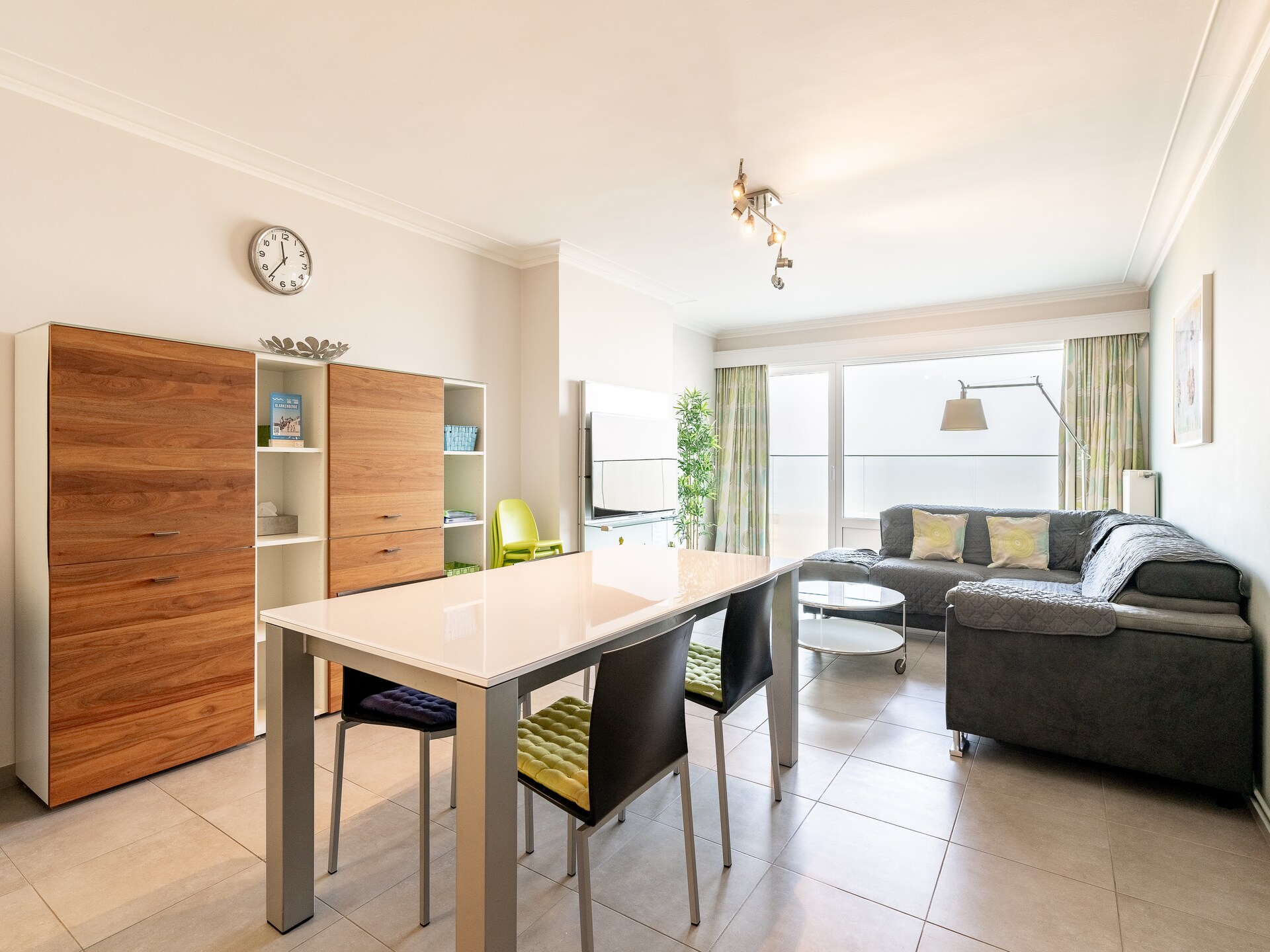 Zonovergoten appartement met weids zeezicht op de Zeedijk van Blankenberge - foto 2