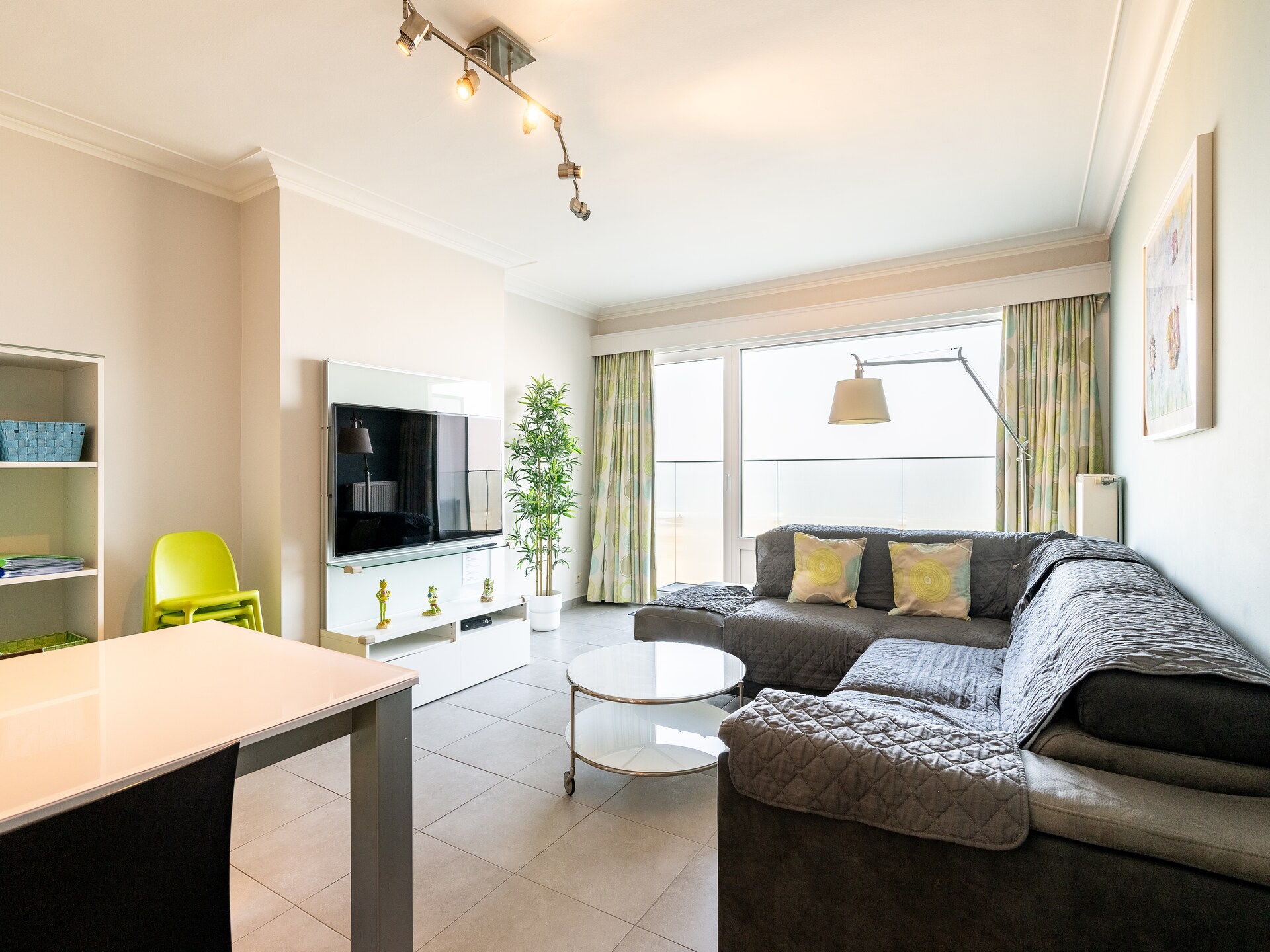 Zonovergoten appartement met weids zeezicht op de Zeedijk van Blankenberge - foto 9